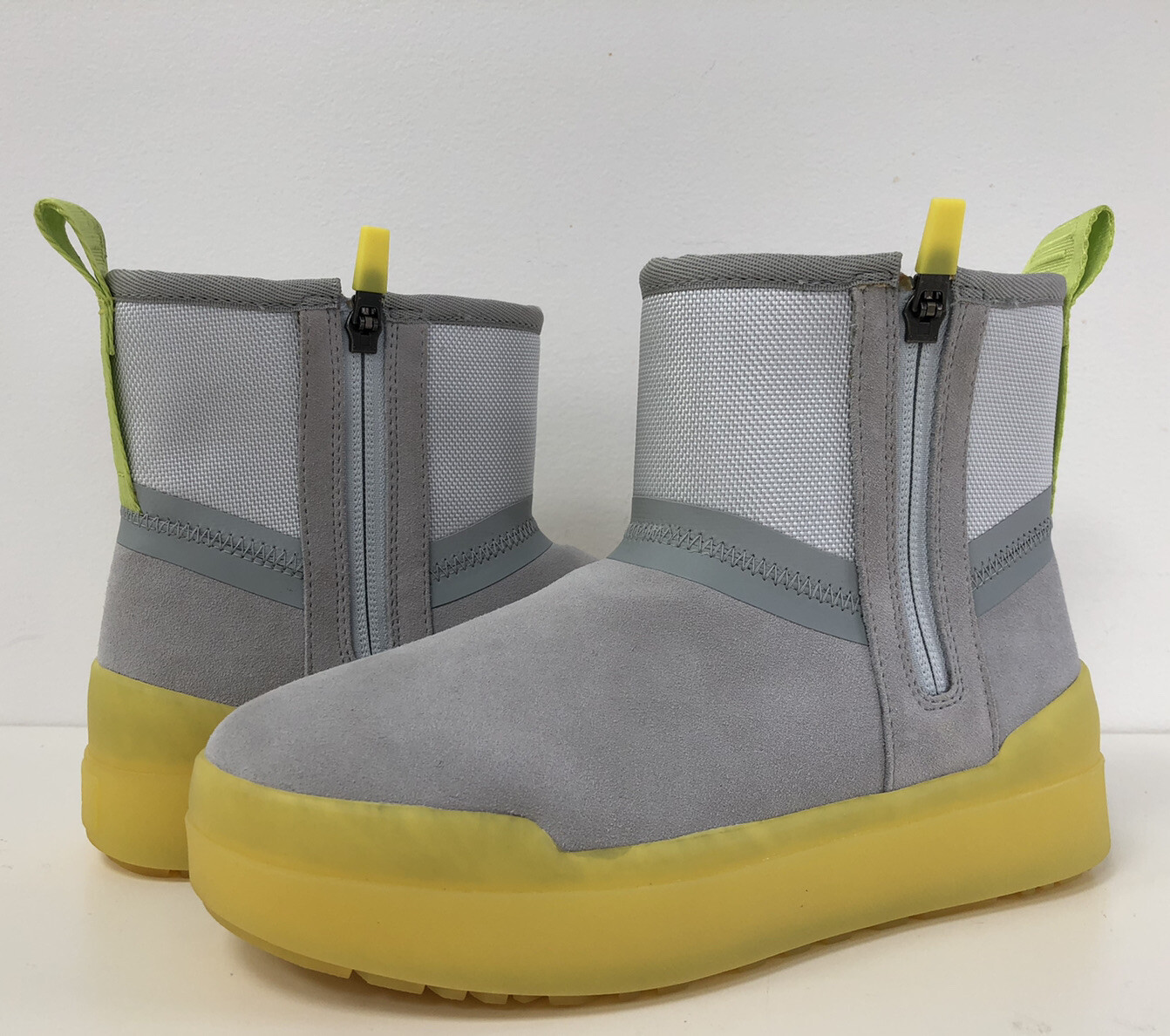 New UGG Women Boots Classic Tech Mini Waterproof Boot UGGPLUSH Yellow Grey US 5