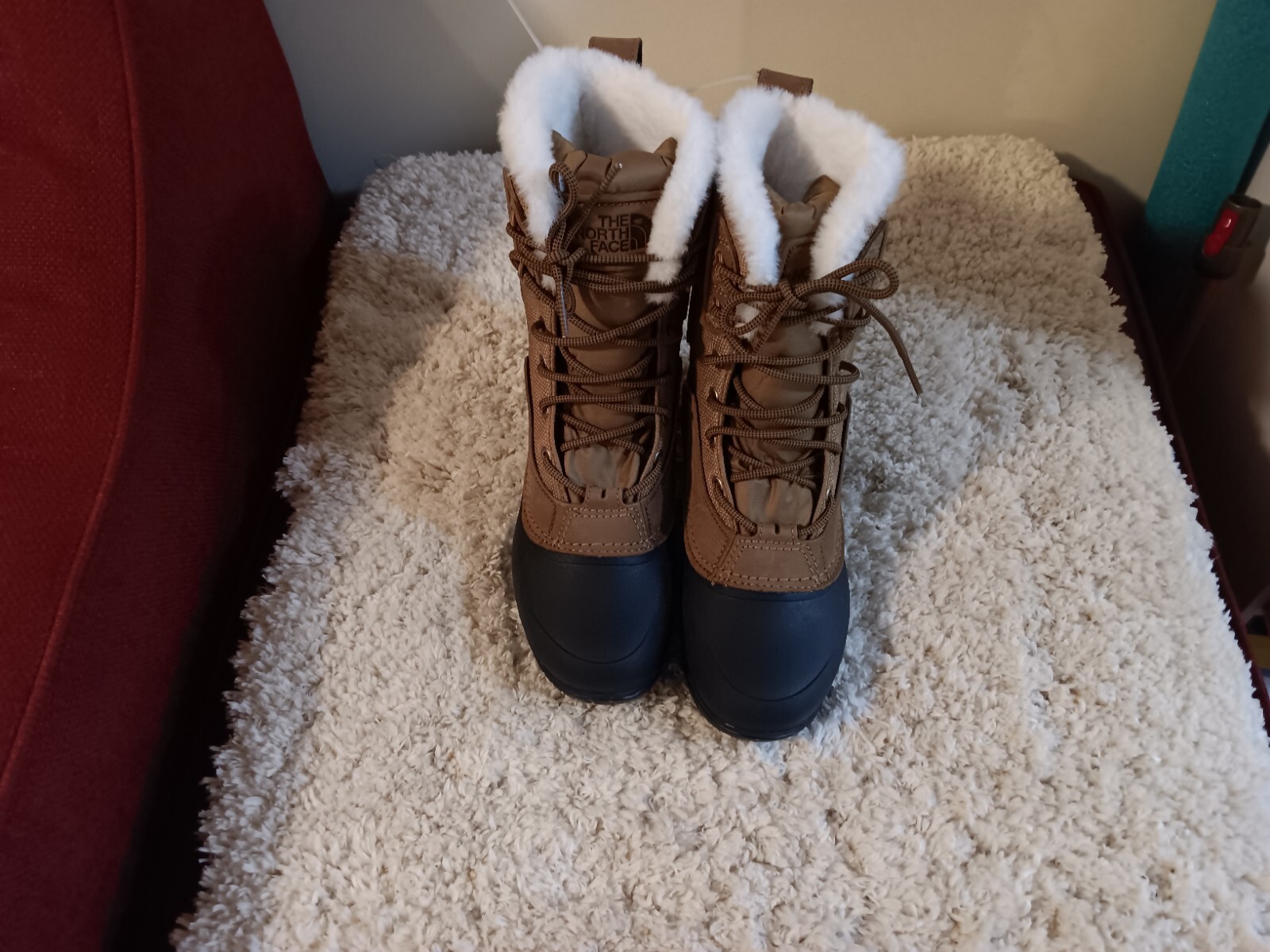 New The North Face Shellista IV Mid WP Size 6 M Women Brown/Black Winter Boots.