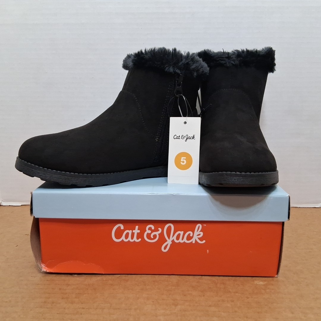 Cat & Jack Girls Winter Boots Black/Georgeina Toddler Size 5 Fur Snow Side Zip