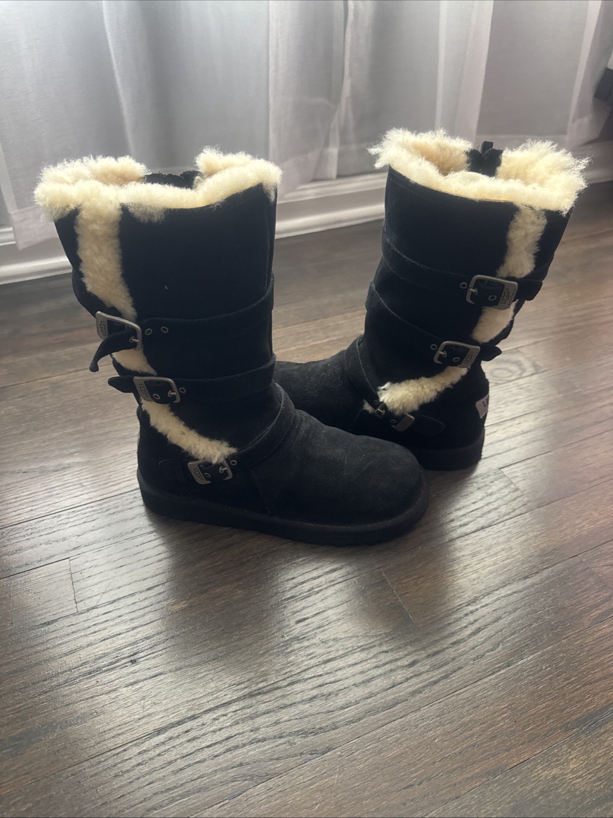 UGG Women Boots