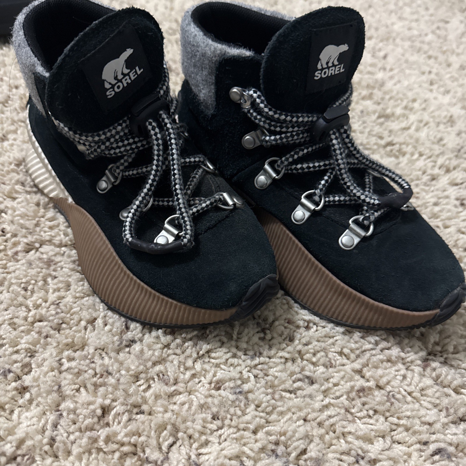 Sorel Girls Winter Boots Size 3 Black Waterproof Lace Up