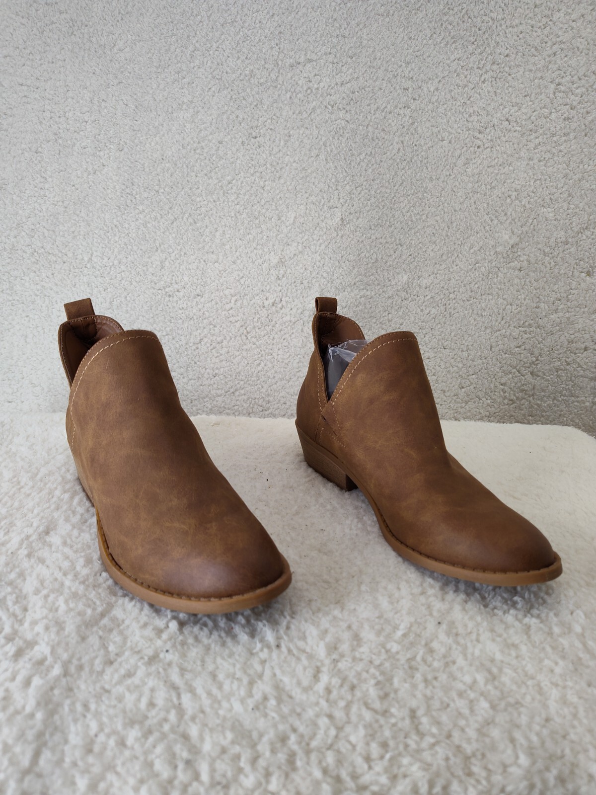 Universal Thread Women Boots 8 1/2 Brown Faux Leather SlipOn Ankle Bootie Shoes