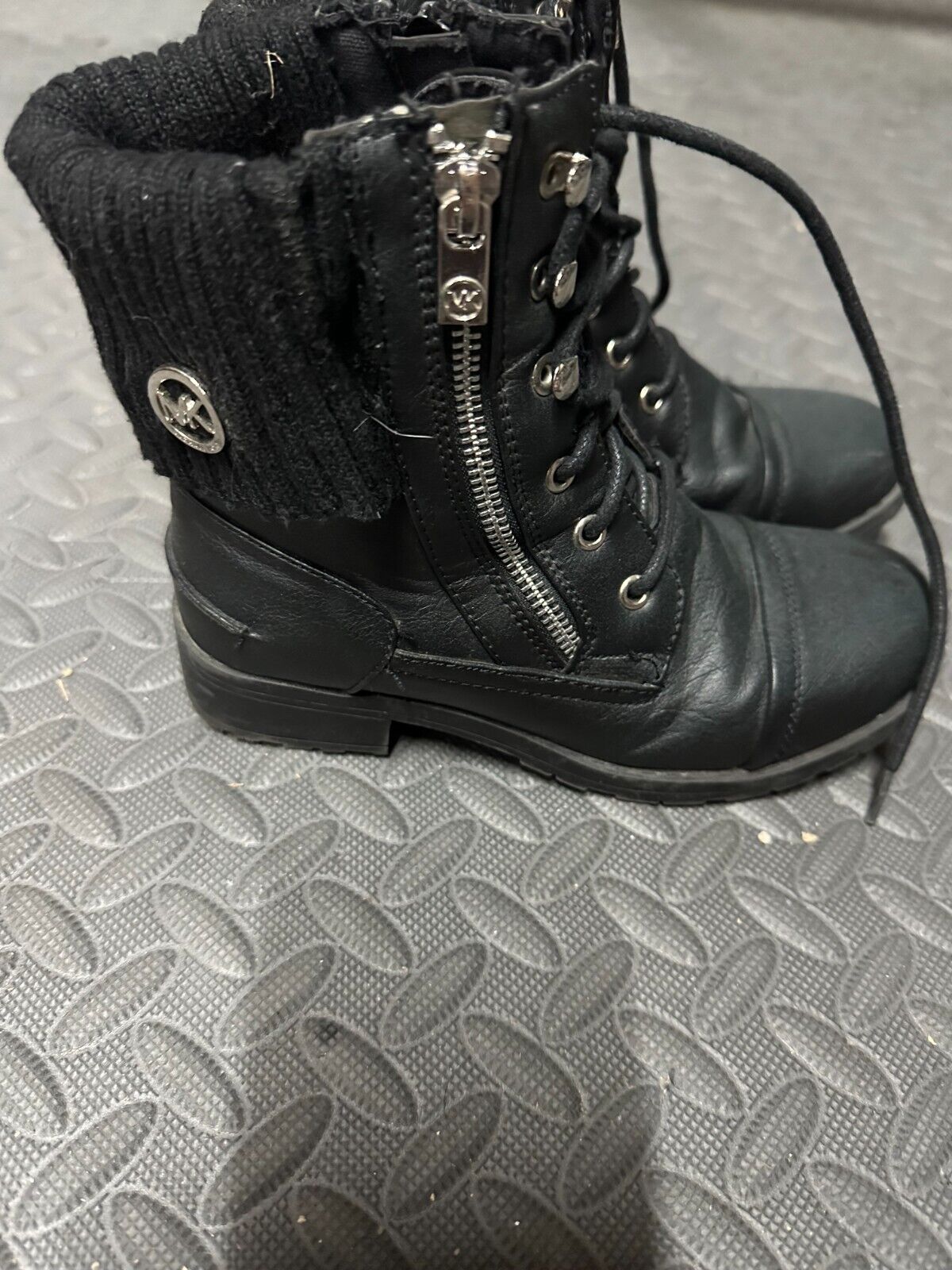 Michael Kors Girls Black Boots in Size 3