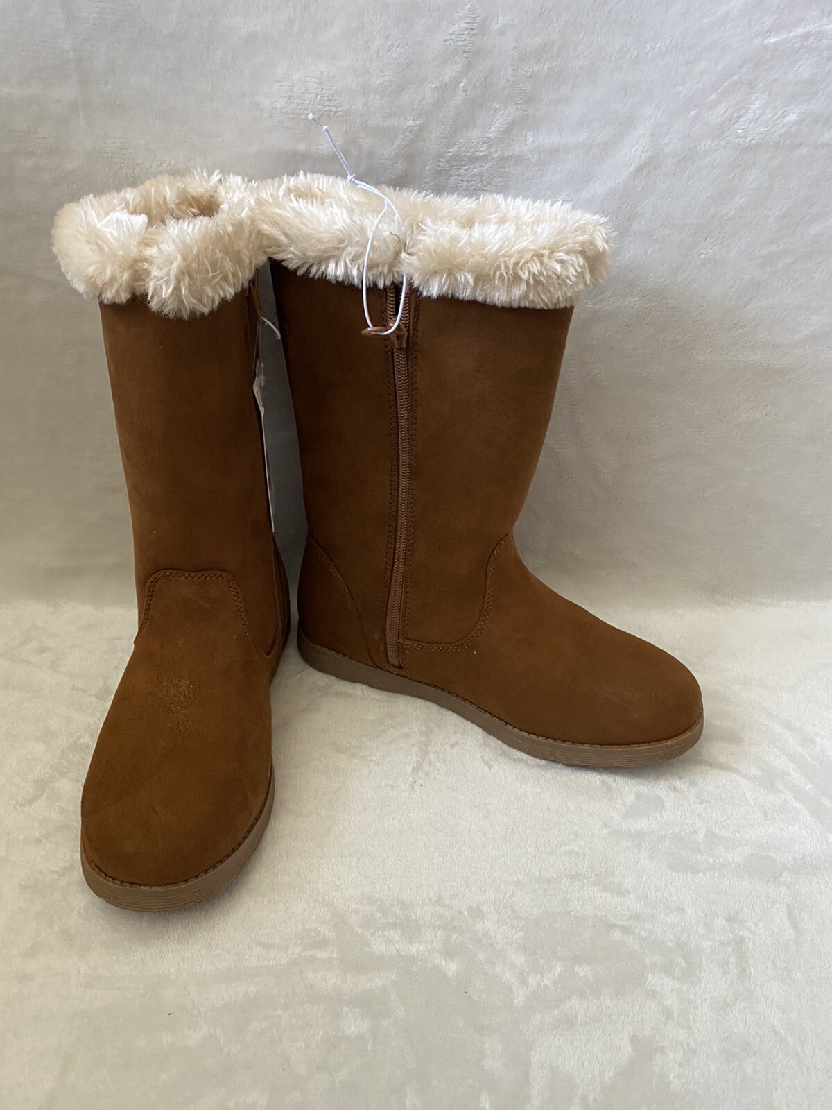 Cat & Jack Girls Winter Boots Sz 4 Faux Fur Snow Kameryn Brown *Stain
