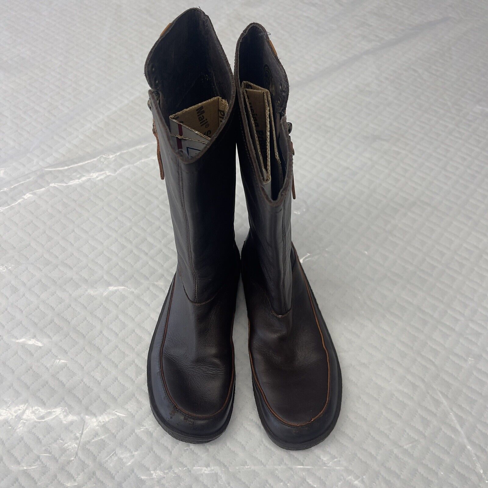 Camper Girls boots 33 Girls size 2 Distressed Brown Leather ZIP Up.