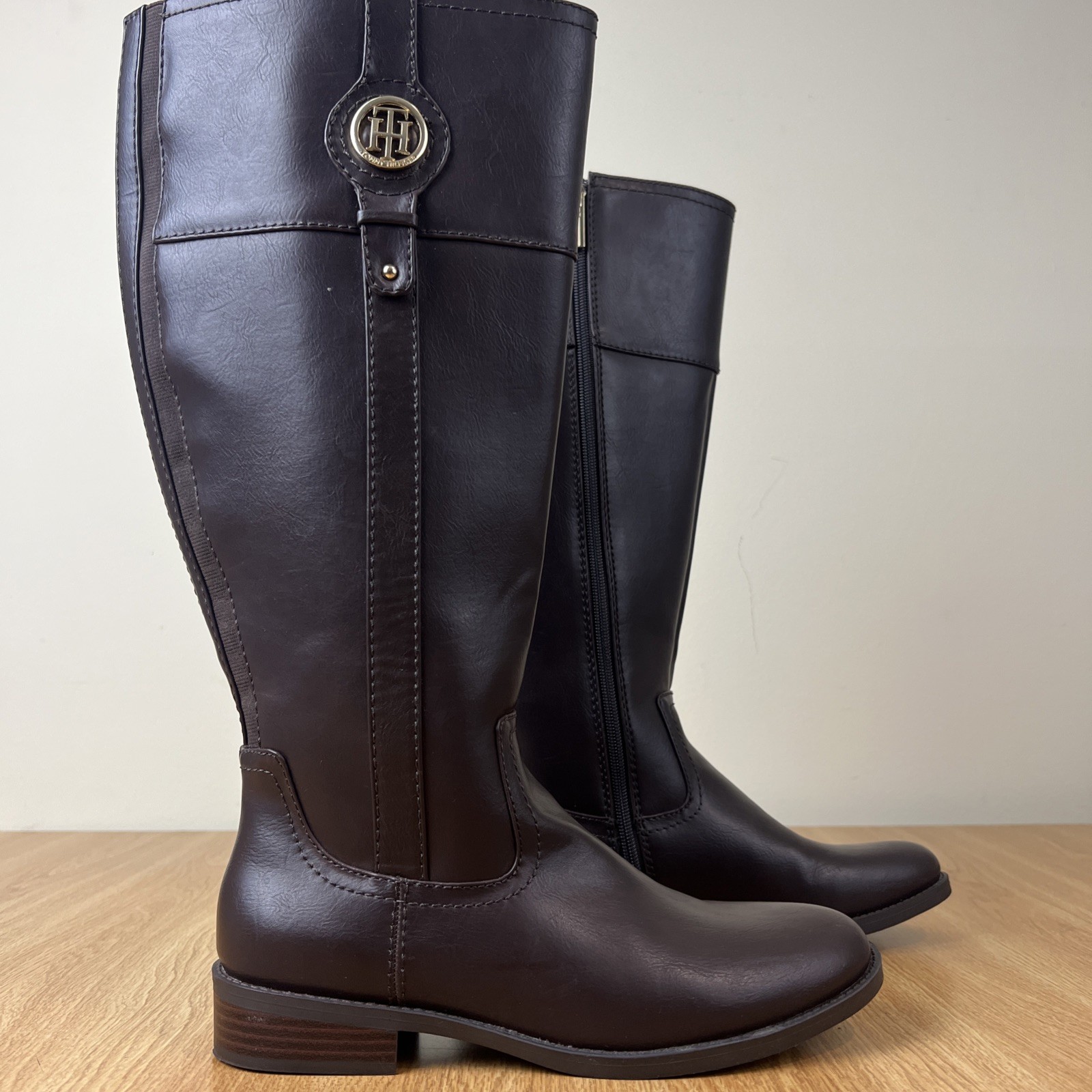 TOMMY HILFIGER TWIMINA DARK BROWN WOMEN BOOTS SIZE 8 NEW NO BOX