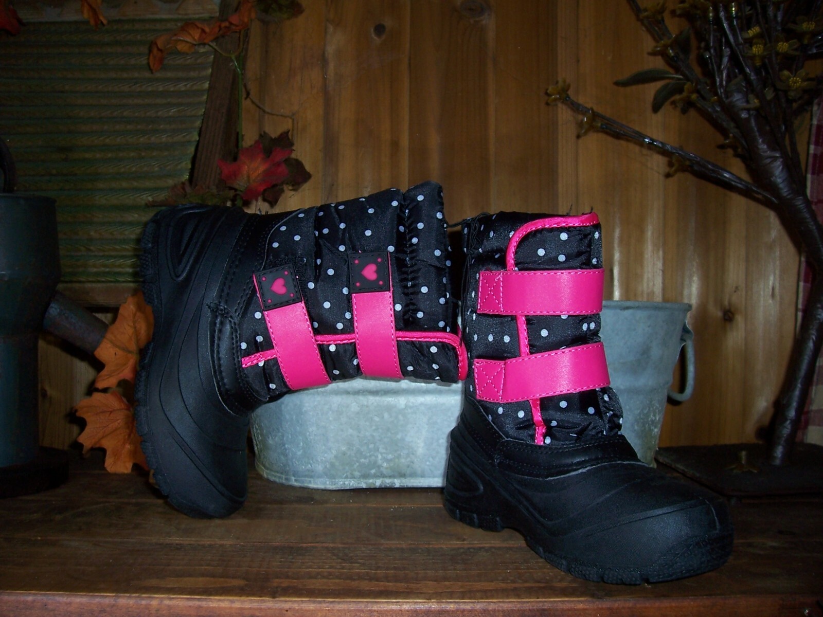 WONDER NATION GIRLS HEART THEME WINTER BOOTS SIZE 12 BLACK PINK AGJUSTABLE NEW