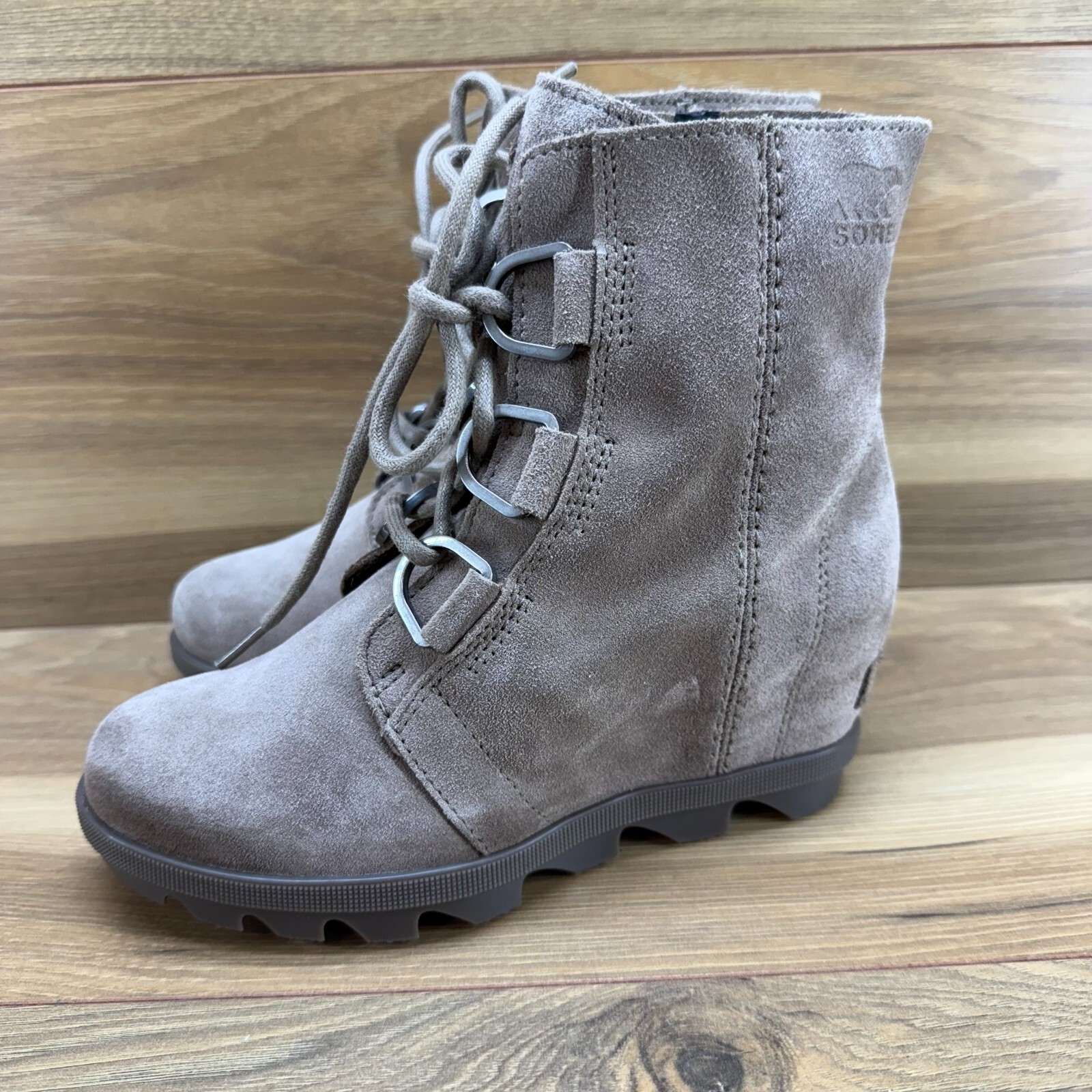 Sorel Joan Of Arctic Wedge Girls Boots 2 Beige Suede Waterproof Lace Up