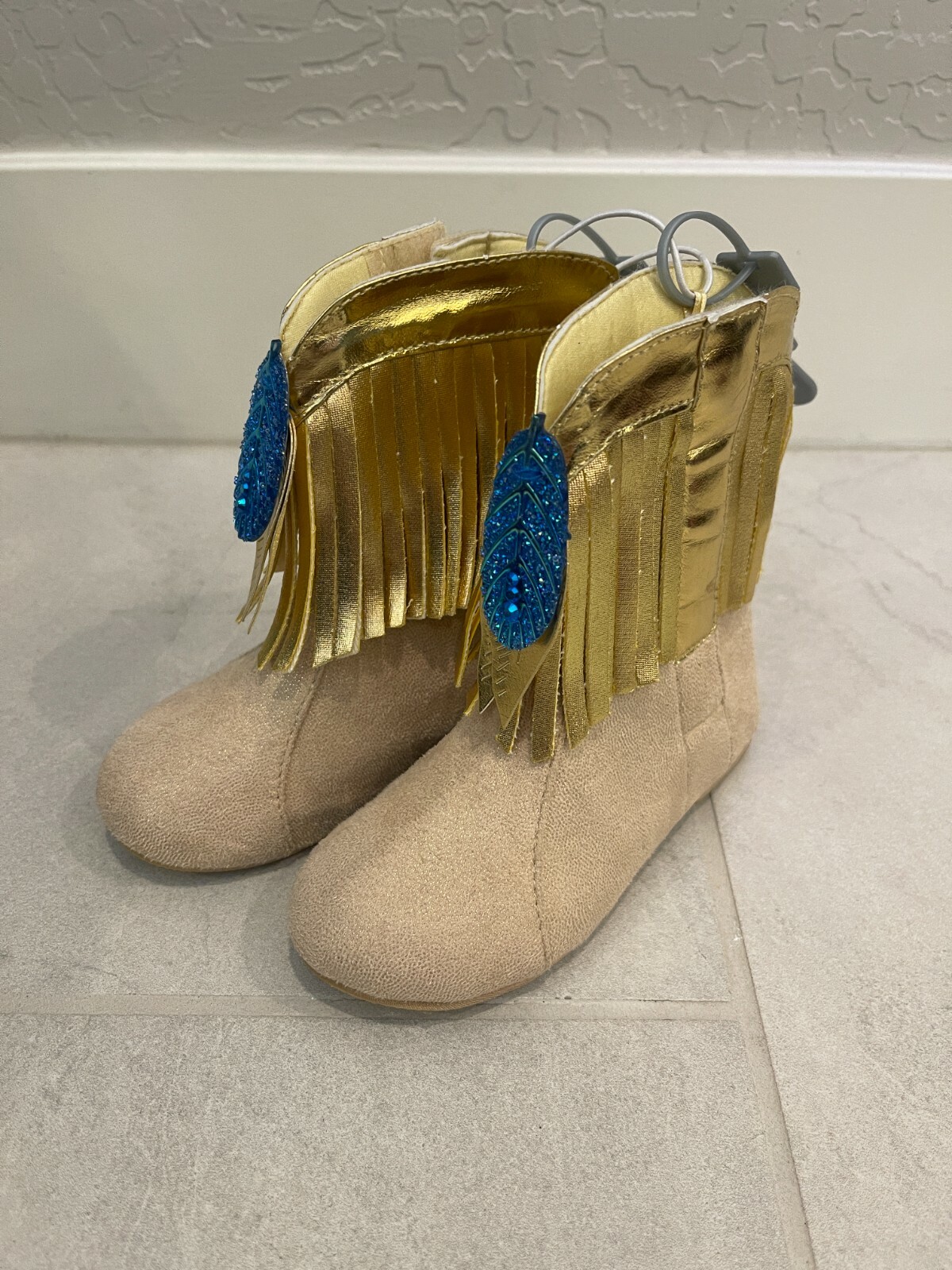 NWT DISNEY STORE PRINCESS POCAHONTAS COSTUME SHOES GIRLS Boots SZ 7/8