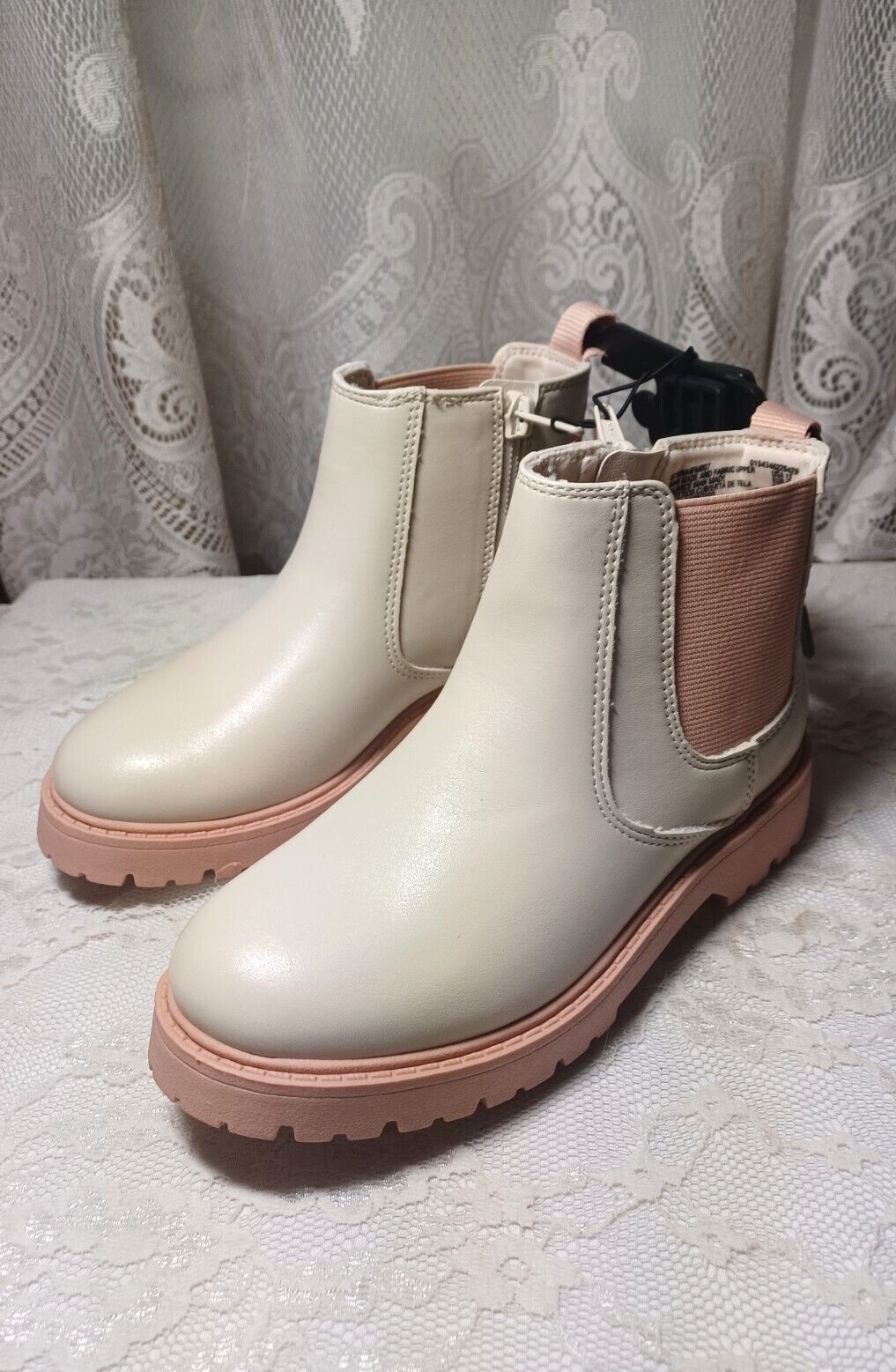 Wonder Nation Toddler Girls Chelsea Lug Sole Faux Leather Boots Bone Sz 12