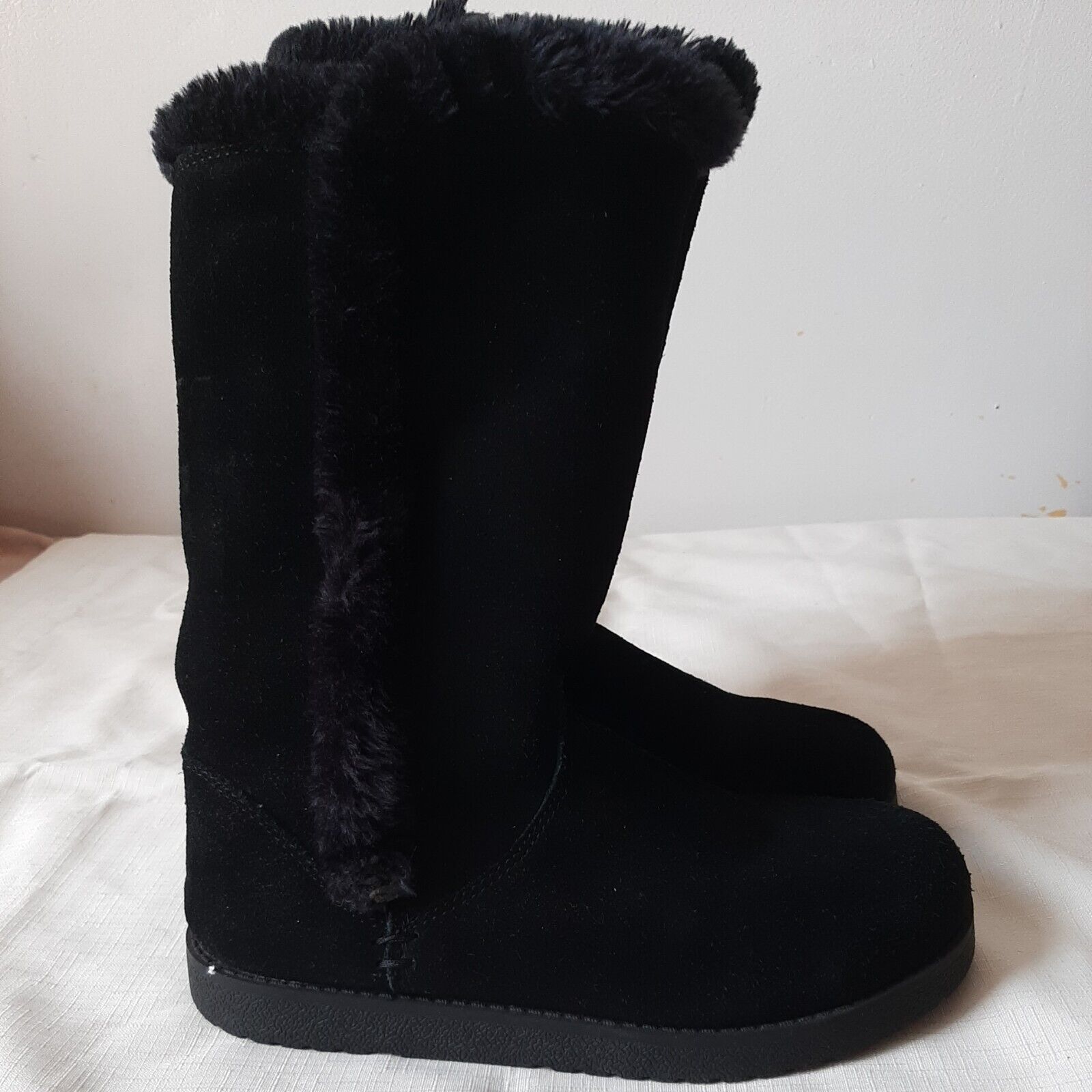 Target Women Winter Boots Uggy Style 7 Us/38 Eu Black Suede Wide width
