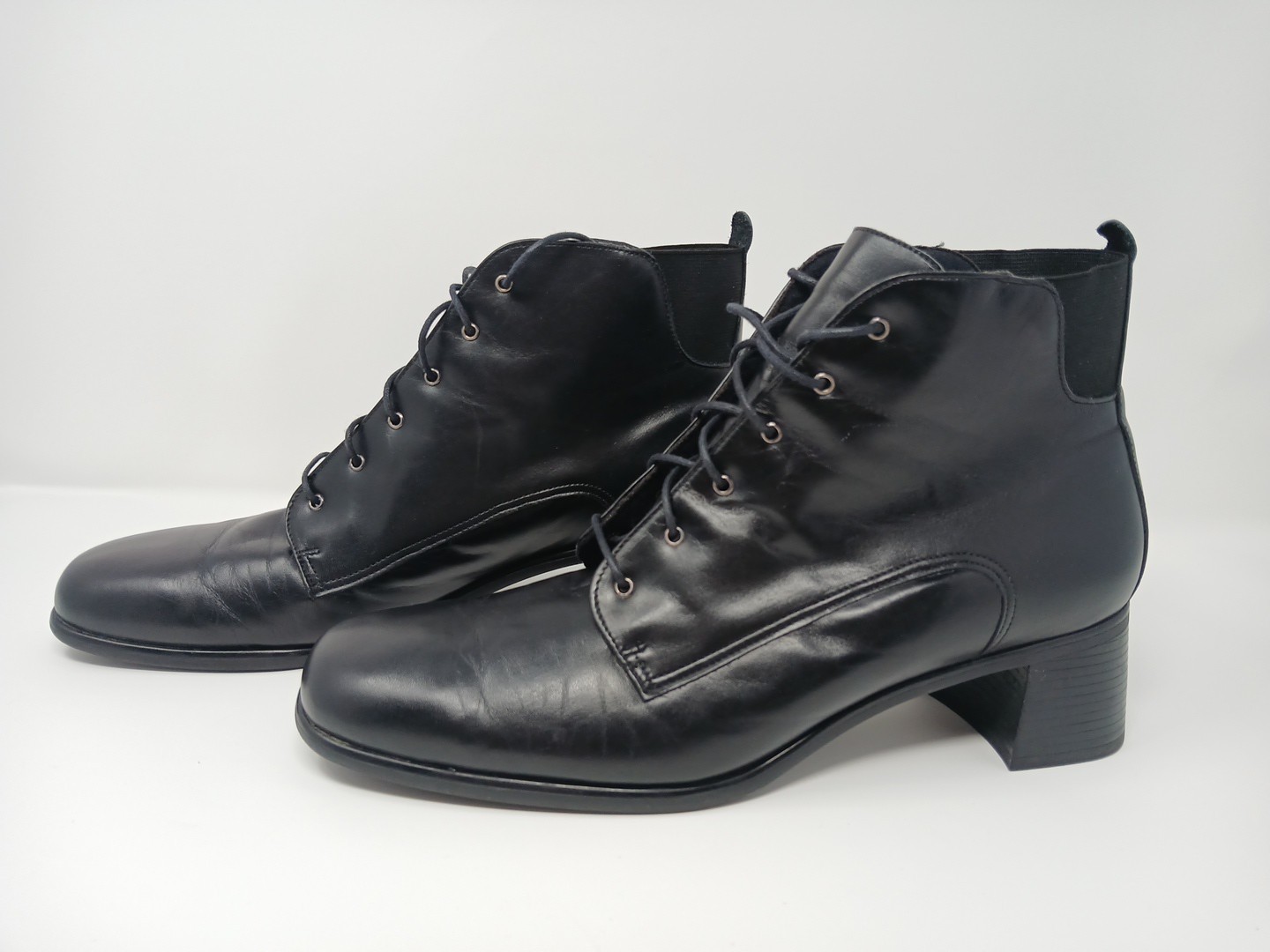 Munro Women Boots Size 11 Black Leather Ankle Booties Side Zip Comfort Shoes Y2k