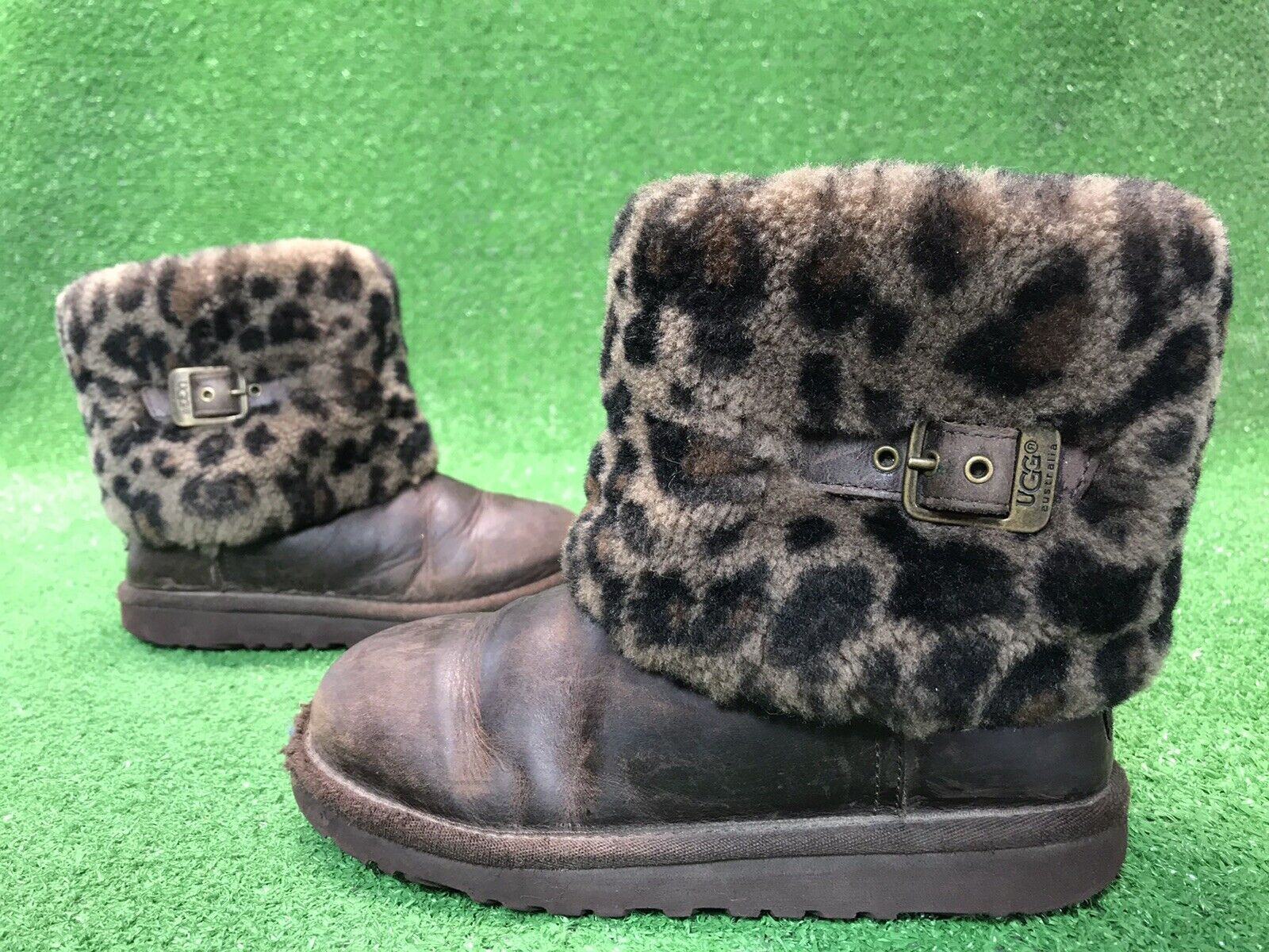 UGG Australia Ellee Animal Stout Girls Boots Black Animal Print Sz 3 1003723K