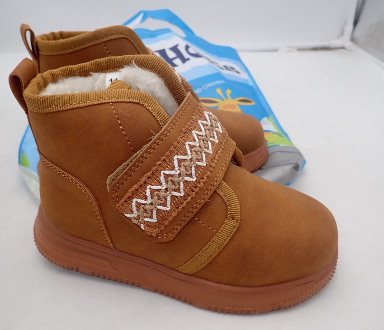 Blikcon Girls Boots Lightweight Hook & Loop Walking Ankle Boots sizes 10, 11, 13