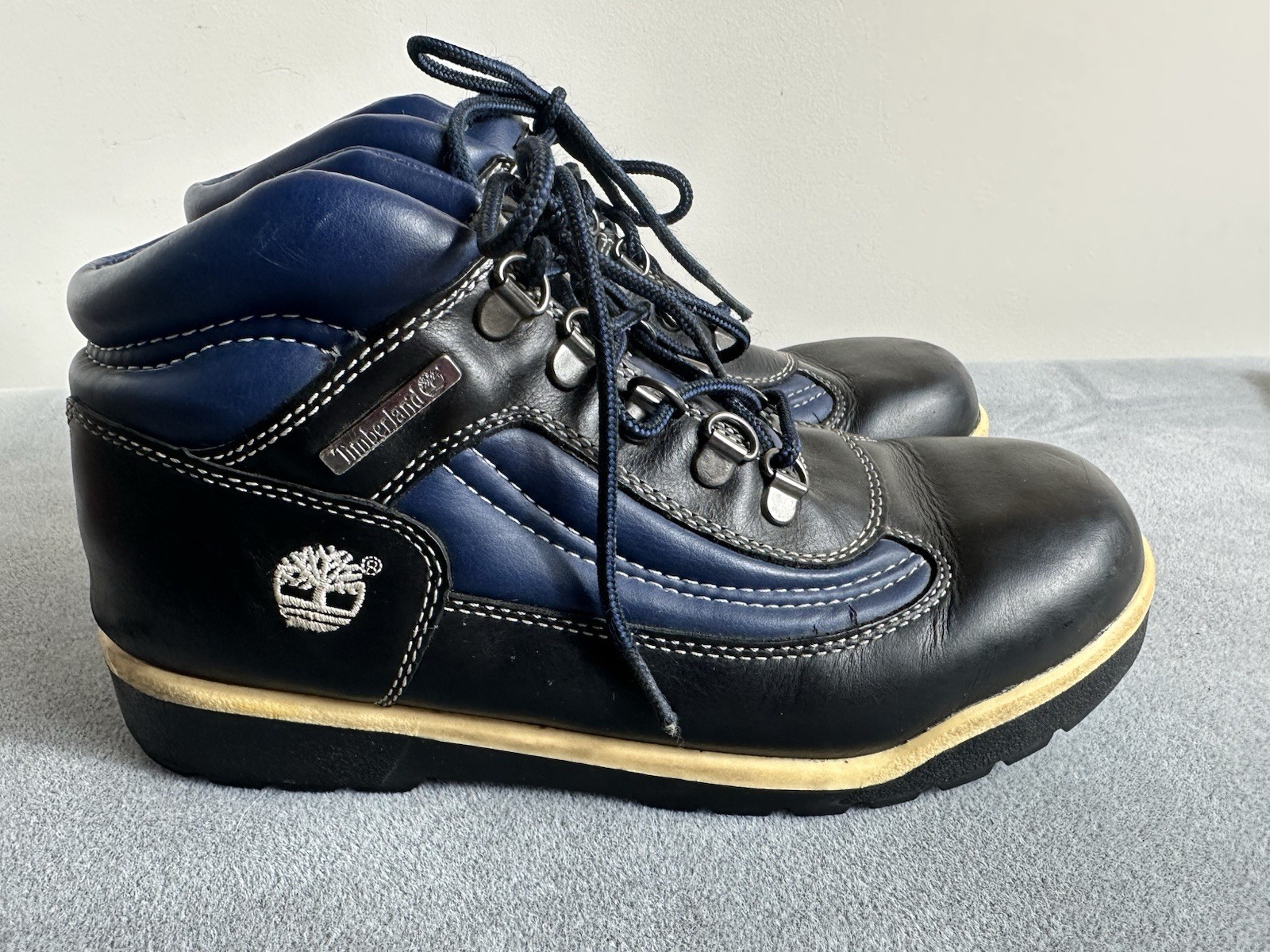 Timberland Women Boots Leather 6.5 Snow Hiking Winter Blue Black Tread Lace Up