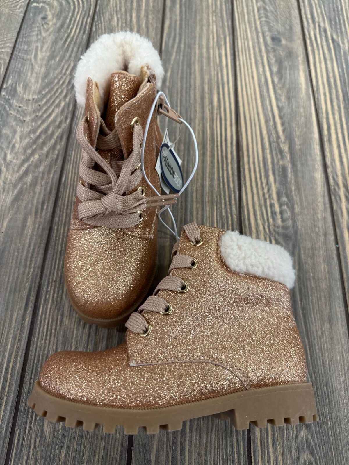 Gold Glitter Falls Creek Girls Boots With Faux Fur Lining & Lug Sole Size 9