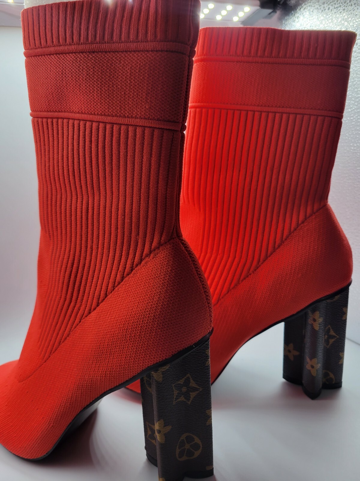 Modgaze Red/ Brown Heel Women Winter Boots size 10