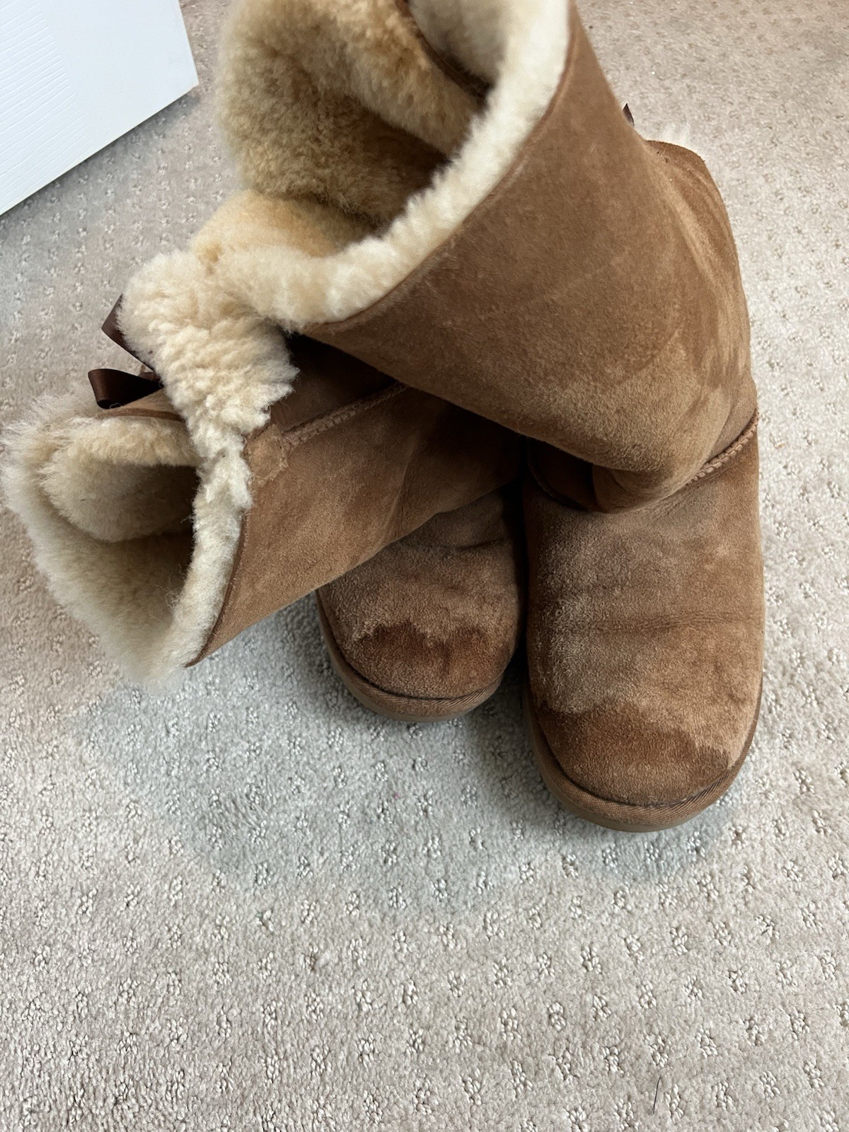 Uggs Women Boots – Size 8