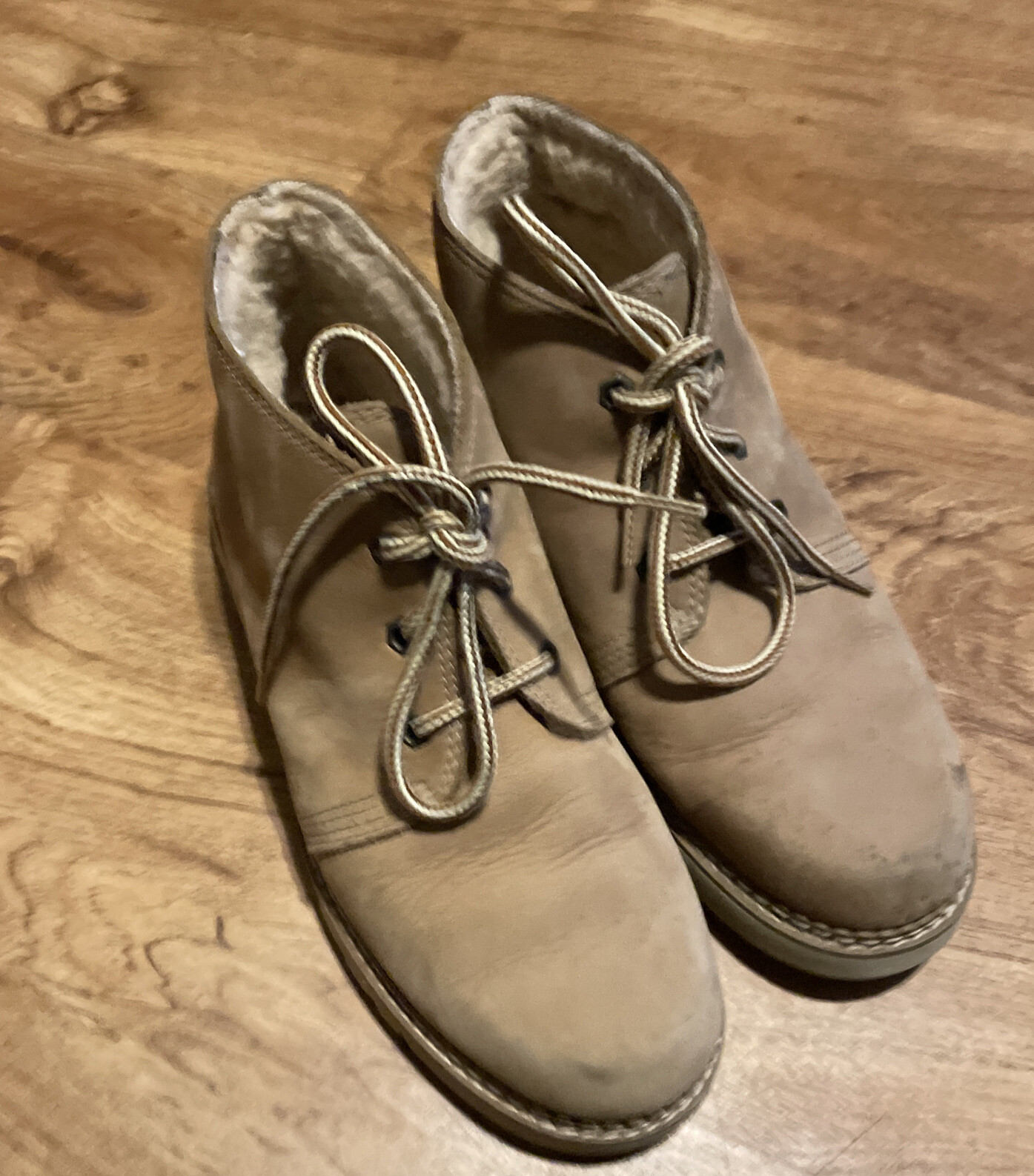 Bass Women Winter Boots Yellow Size 8.5M Used