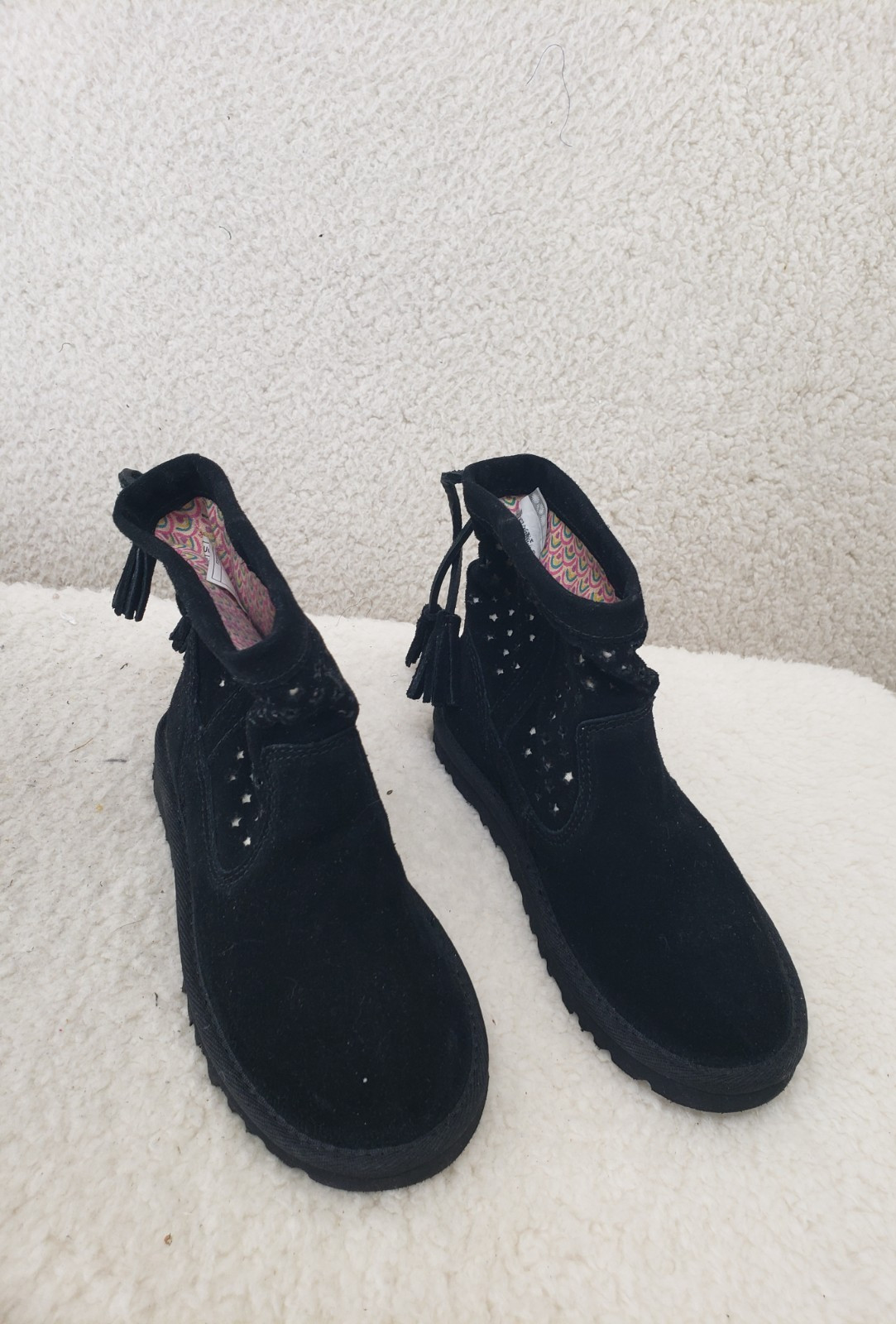 UGG Australia Girls Boots 13 Black Star Pattern Pull On Tassel Comfort Shoes