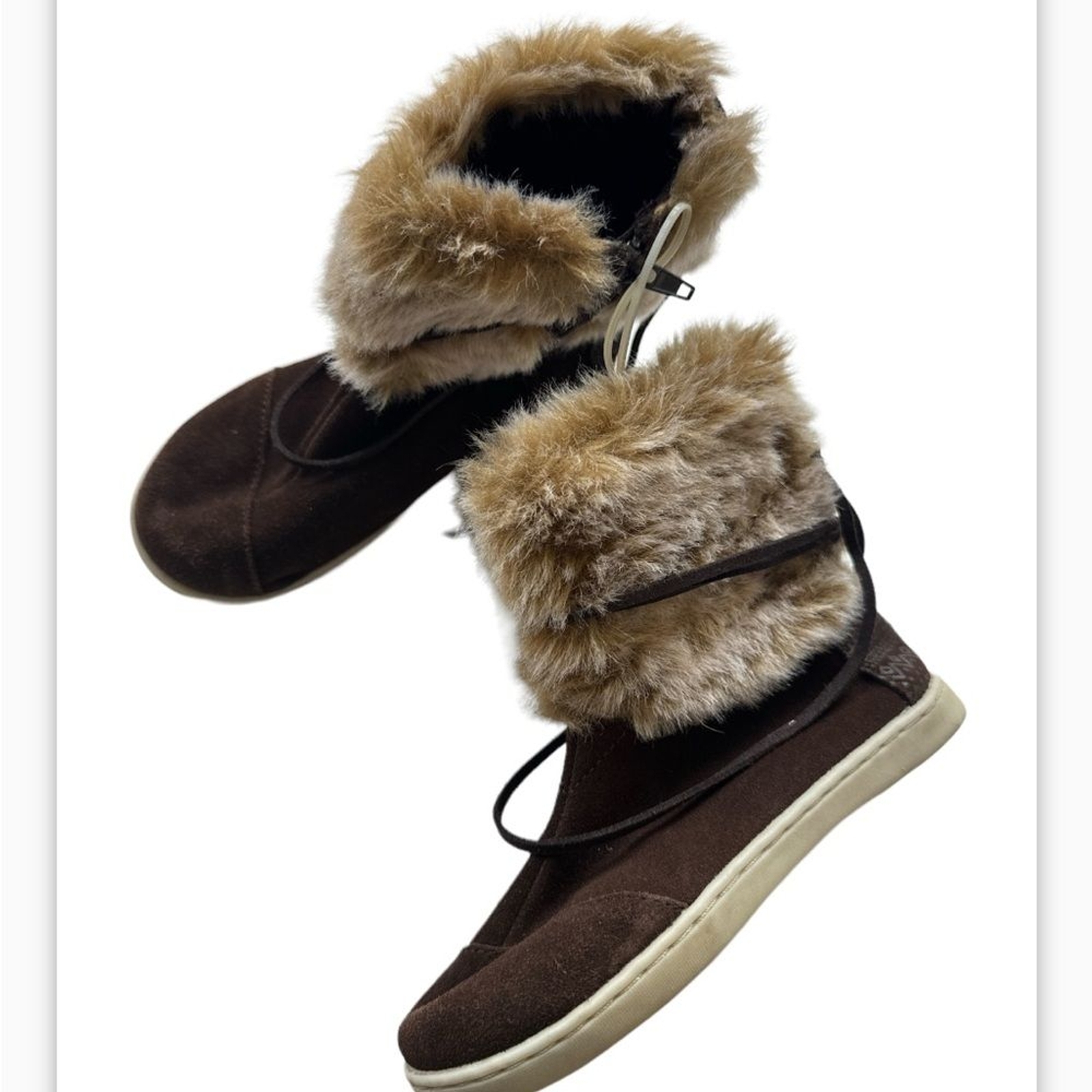 Tom’s Little Girls winter boots size 12 NEW