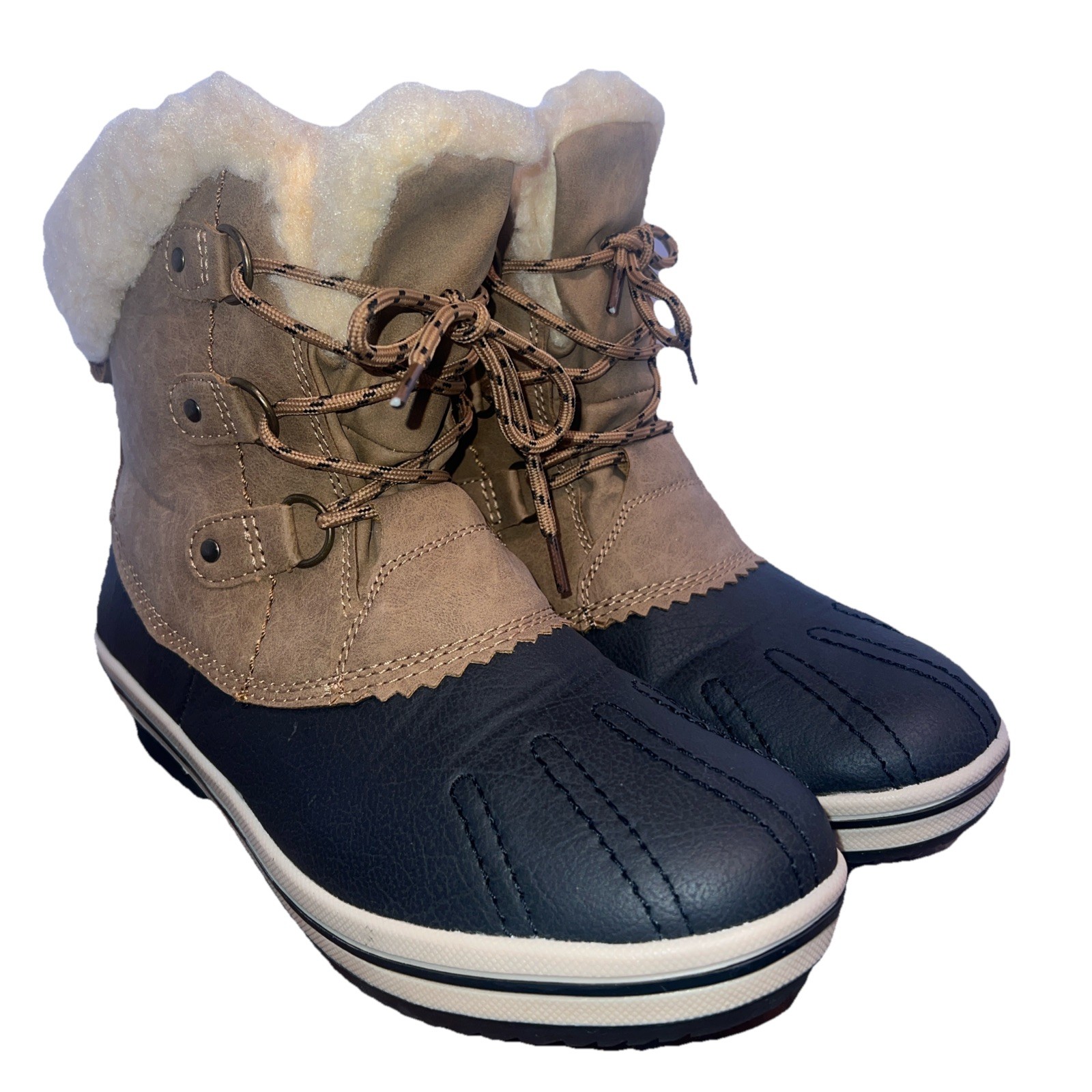 Women’s Winter Boots PAWZ Bearpaw size 10 Women Boots Clean!