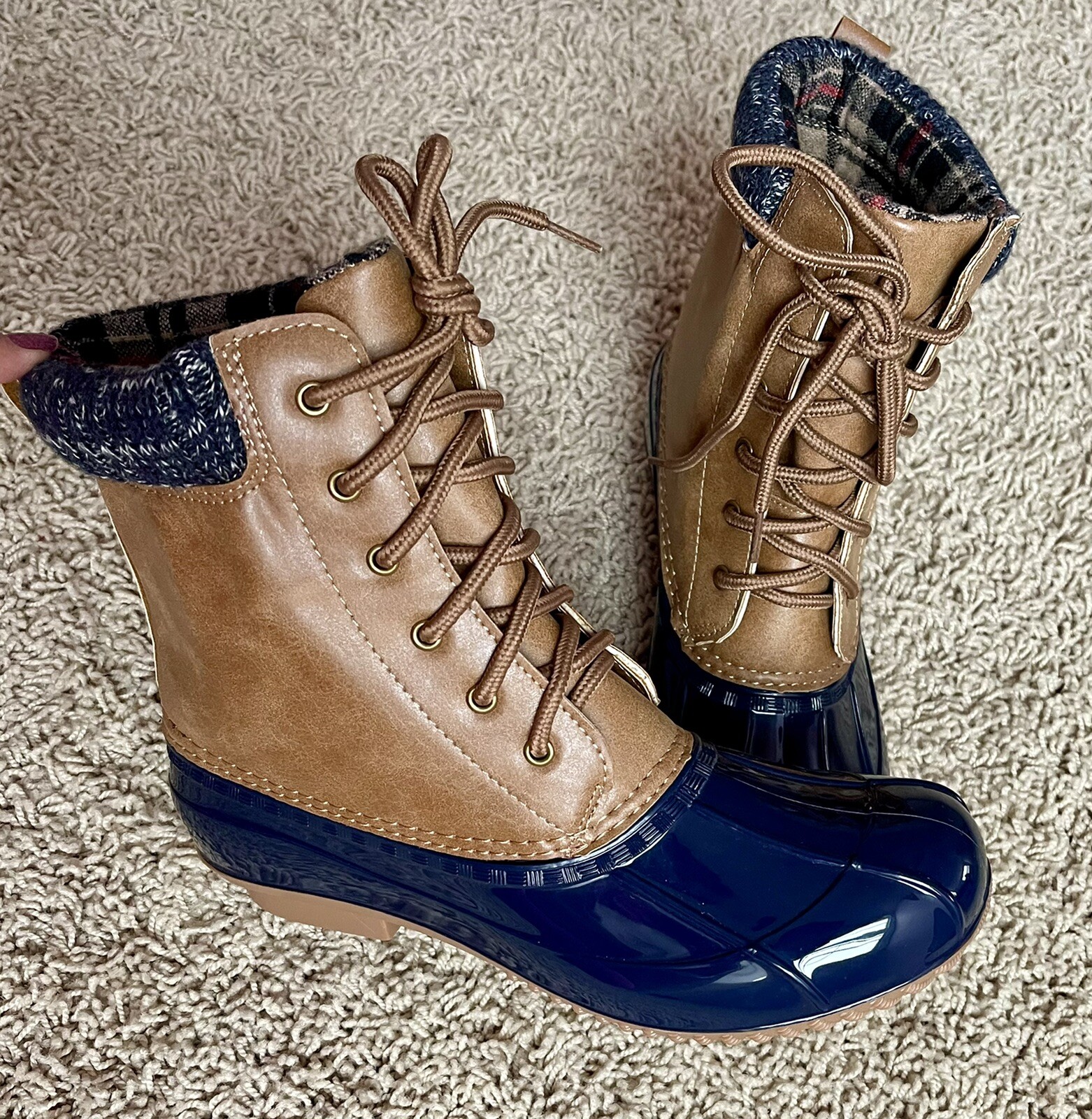 women winter boots size 8.5