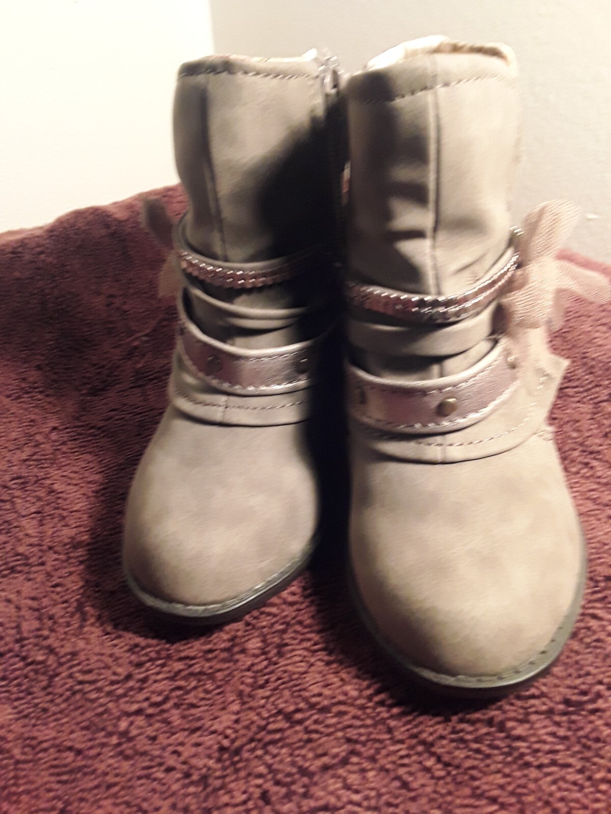 New Jelly Pop  Young Girls Boots Size 7 Beige Sequin SideZipper