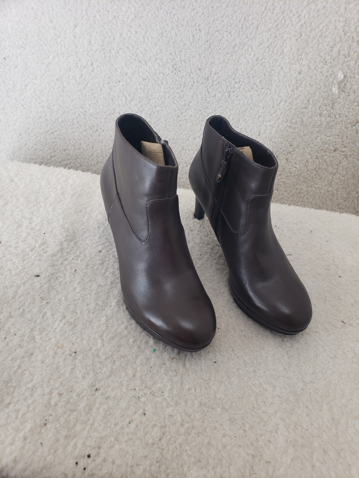 Rockport Women Boots 7.5 Brown PU Leather Zip Up Heels Ankle Bootie Shoes