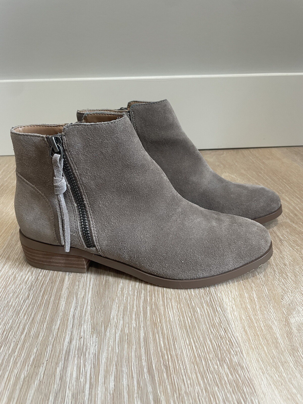 Sole Society Women Boots 6 Leather Suede Tan Taupe Ankle Booties Zip Tassle