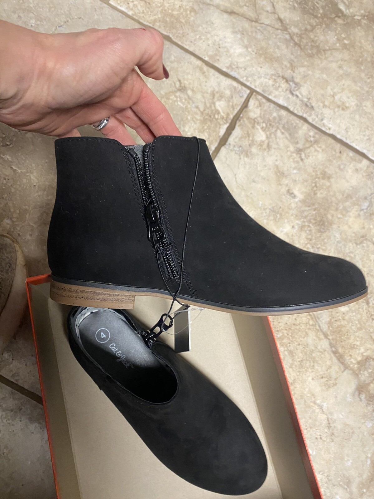 Kids’ Girls’ Sz 4 NWT Opal Zipper Boots – Black – Cat & Jack