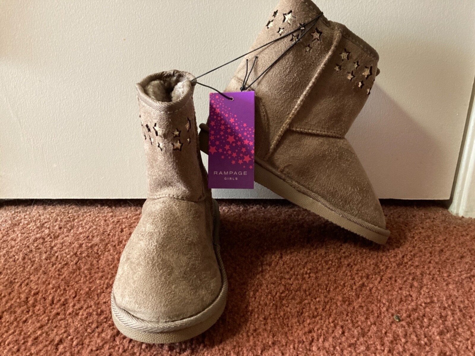 Rampage Girls  Winter Boots Size 2 Brown Faux Suede Fur Gold Stars Shoes NEW
