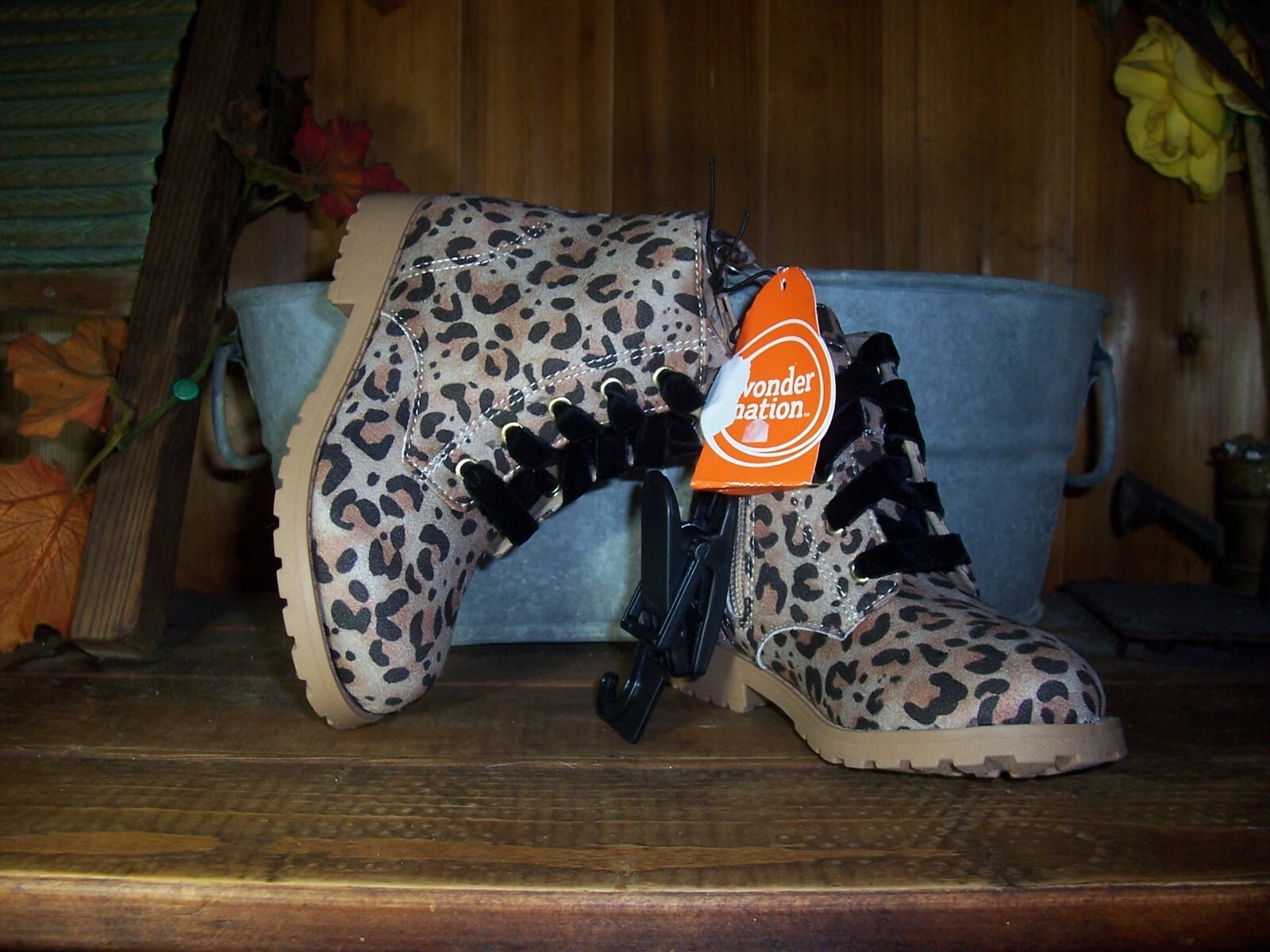WONDER NATION GIRLS LEOPARD PRINT BOOTS SHOES SIZE 9 LACE UP ANKLE BOOTS NEW