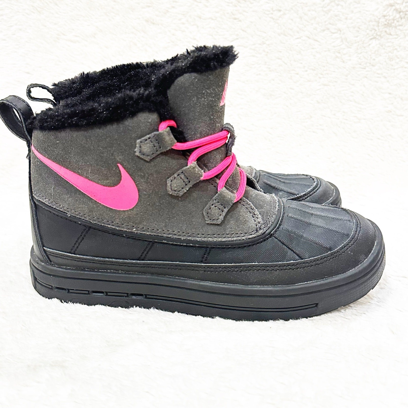 Girls Nike ACG Woodside Chukka Winter Boots sz 2 Youth Nike Snow Boots