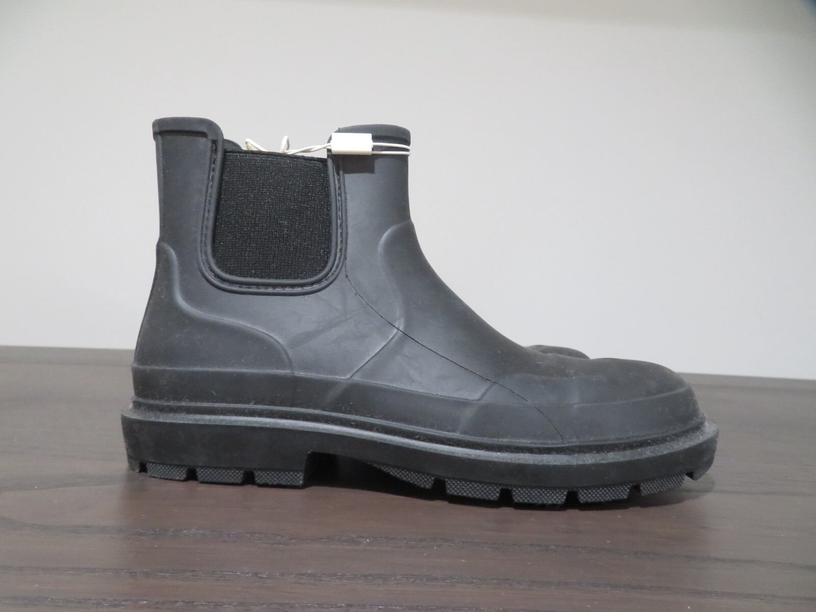 Zara Kids Girls Boots 2.5 Lug Sole Elastic Paneled Chelsea Pull On Black Rain