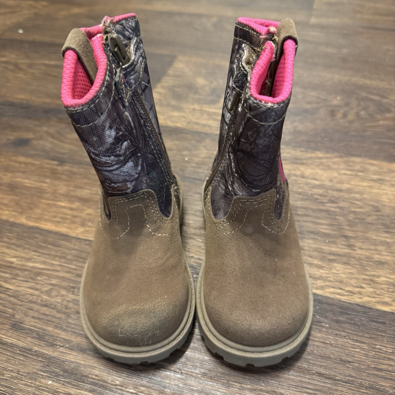 Magellan  Outdoors Toddler  Girls Boots Sz 6D/167292