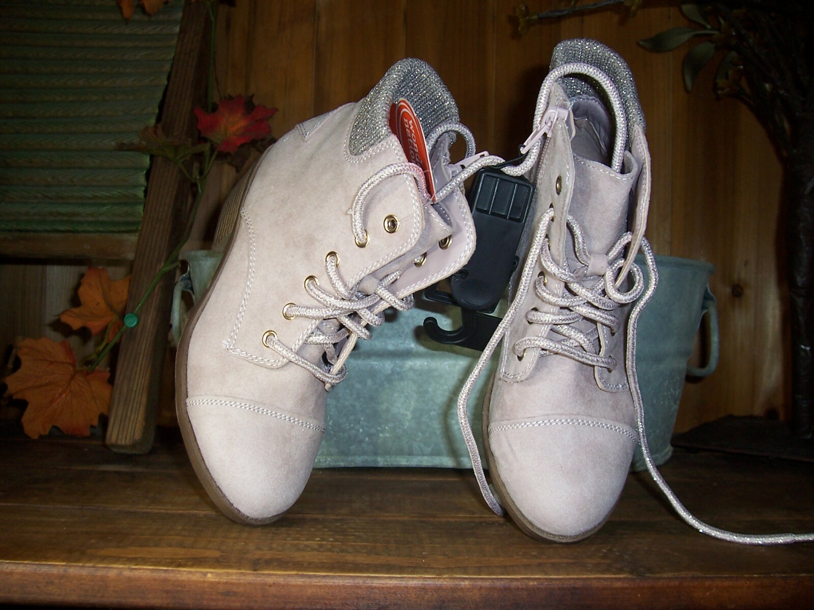 WONDER NATION GIRLS DRESS ANKLE BOOTS SIZE 1 BLUSH LACE UP 1.75 INCH HEEL CASUAL