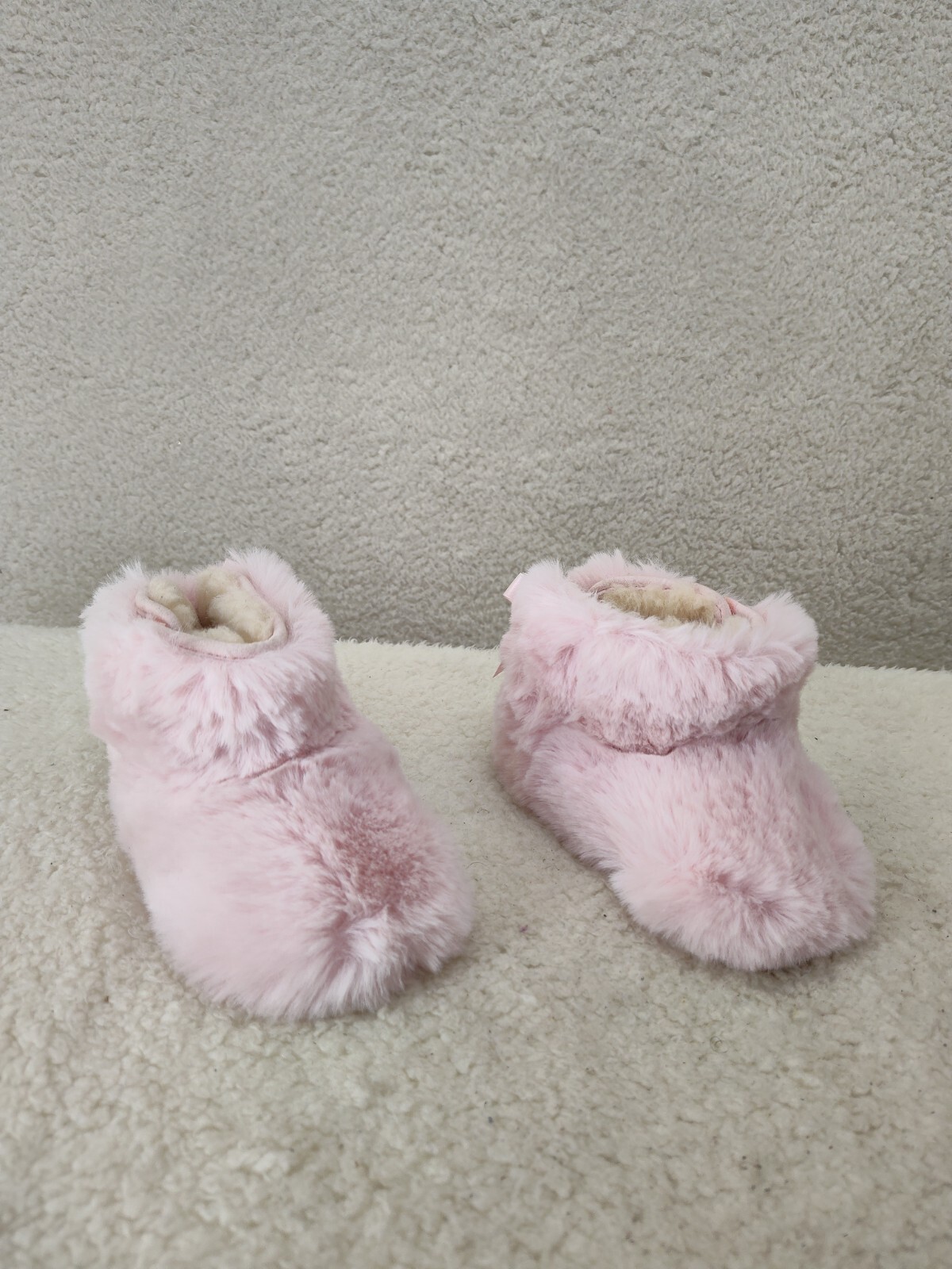 UGG Jesse Bow 2 Fluff Girls Boots 5 Pink Pull On Casual Comfort Winter Shoes