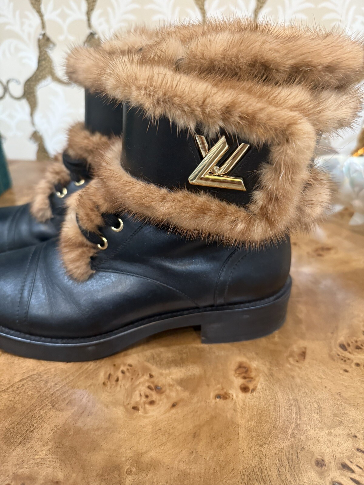 Louis Vuitton Women Boots With Fur