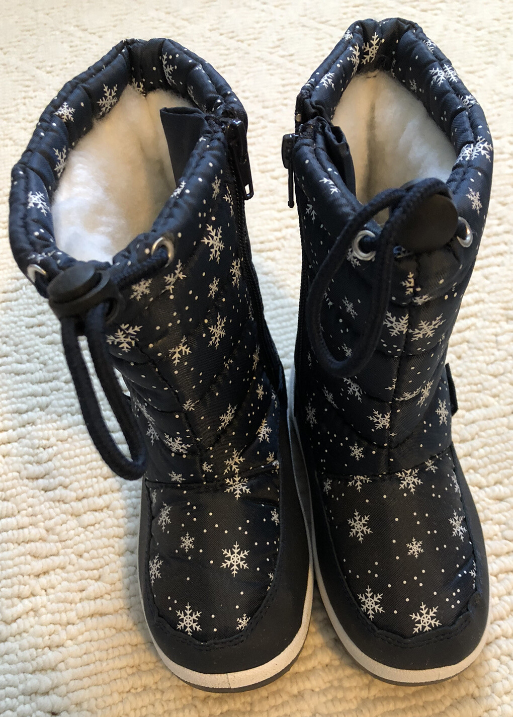 Apakowa Girls Winter Boots Blue Snowflakes Sz EU 28/US 11 (gently Used)