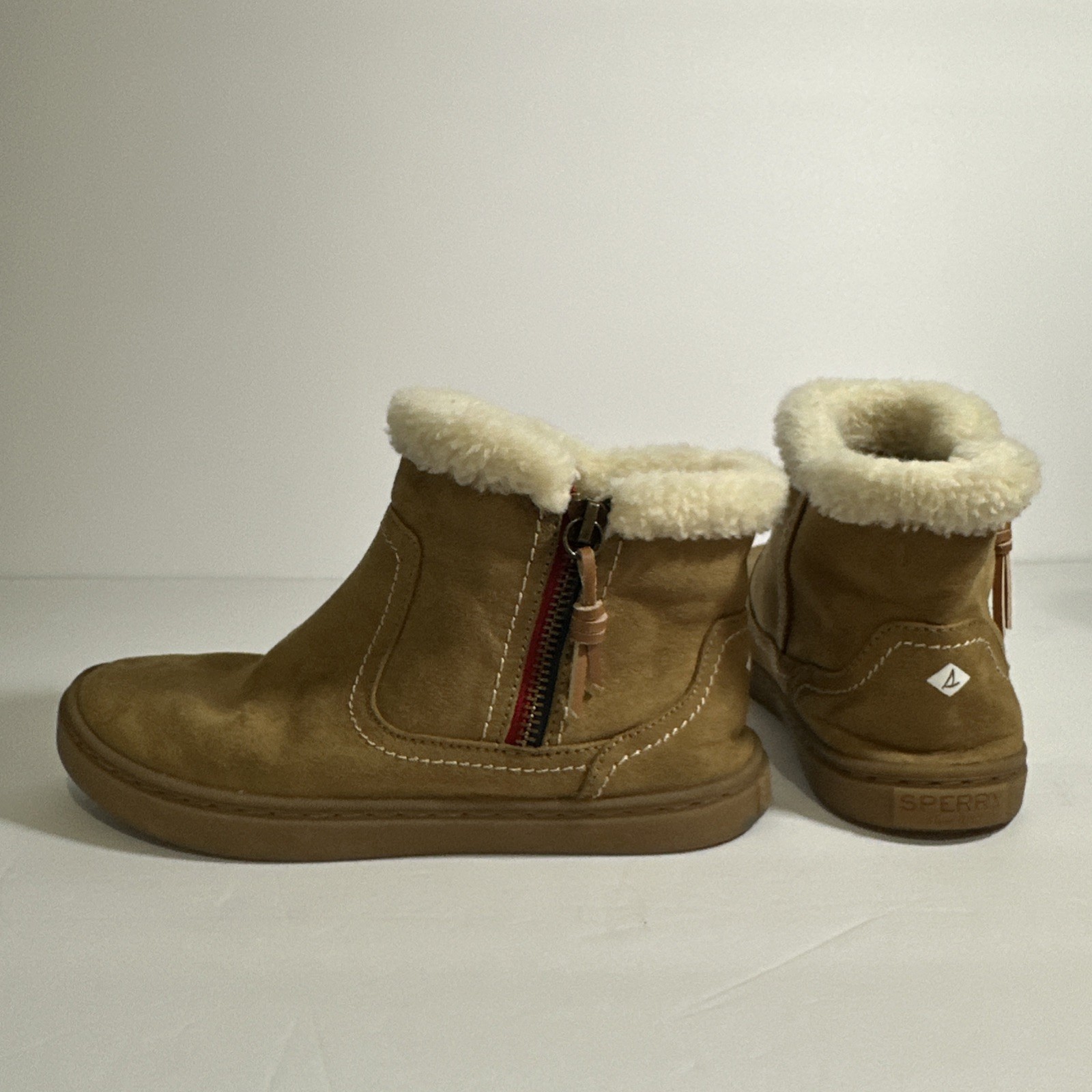 Sperry Batten Girls Sz 3 Boots Side Zipper Winter Fur Topped EUC Tan Brown White