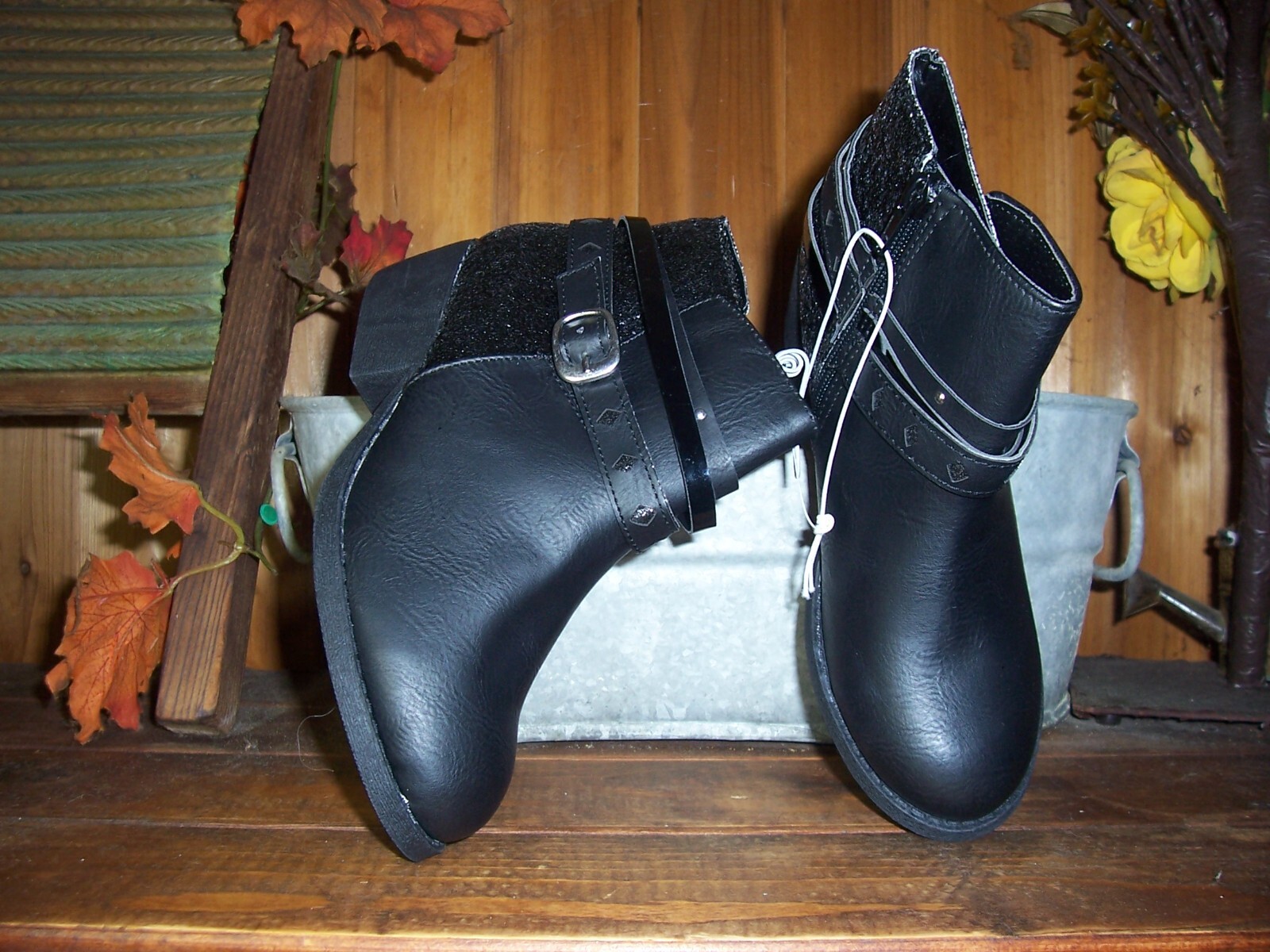 JELLYPOP GIRLS BLACK GLITTER ANKLE BOOTS SHOES SIZE 2 ZIPPER SIDE BLACK BUCKLE