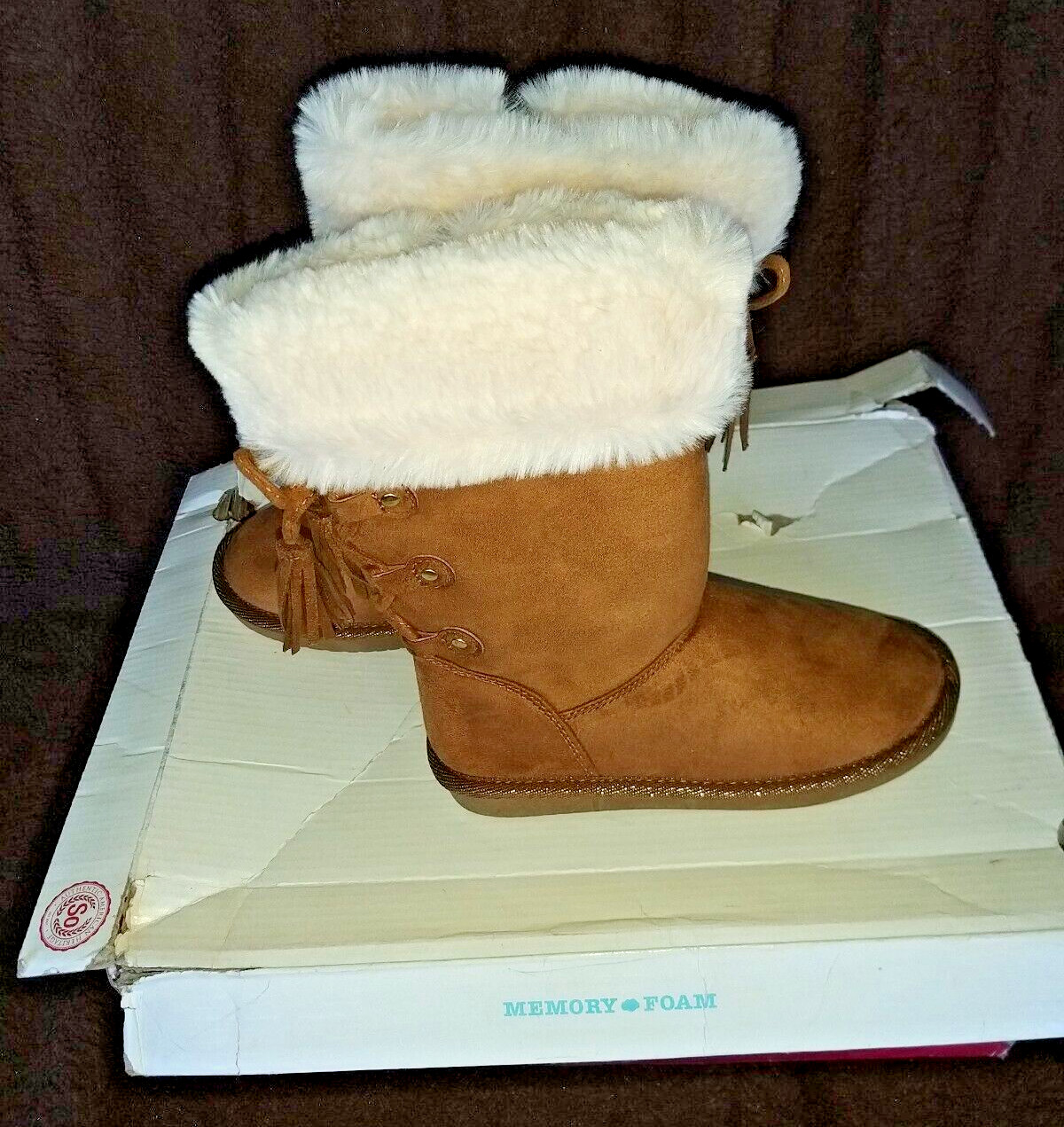 SO girls winter boots Regina Tan size 12T.