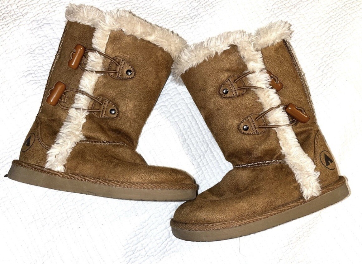 Air walks Girls winter boots size 10