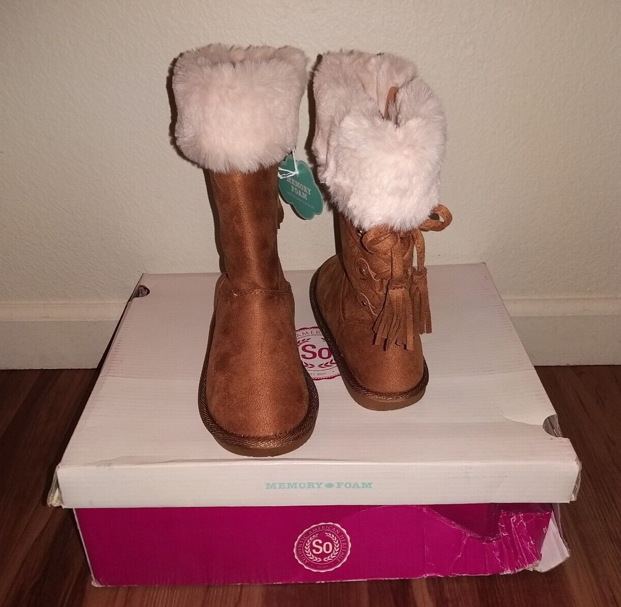 SO girls winter boots Regina Tan size 13T.