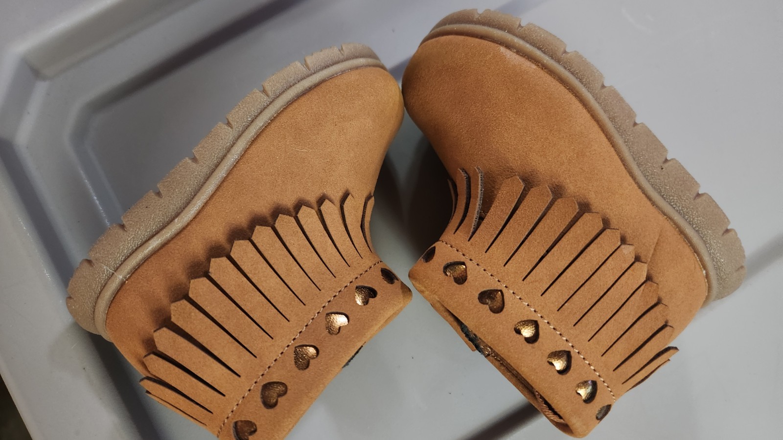 Toddler Girl Fringe Boots Size 4 Tan Heart Cutout Faux Suede Fall Shoes