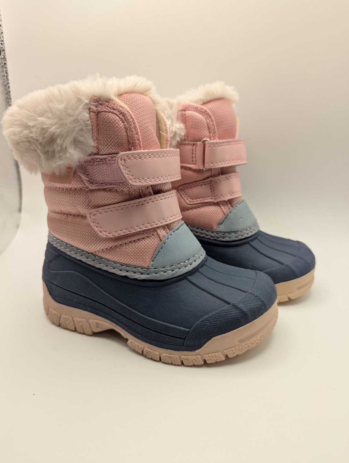 Oshkosh Toddler Girl Pink Faux Fur Suede Winter Boots, Size 6 New With Out Tags