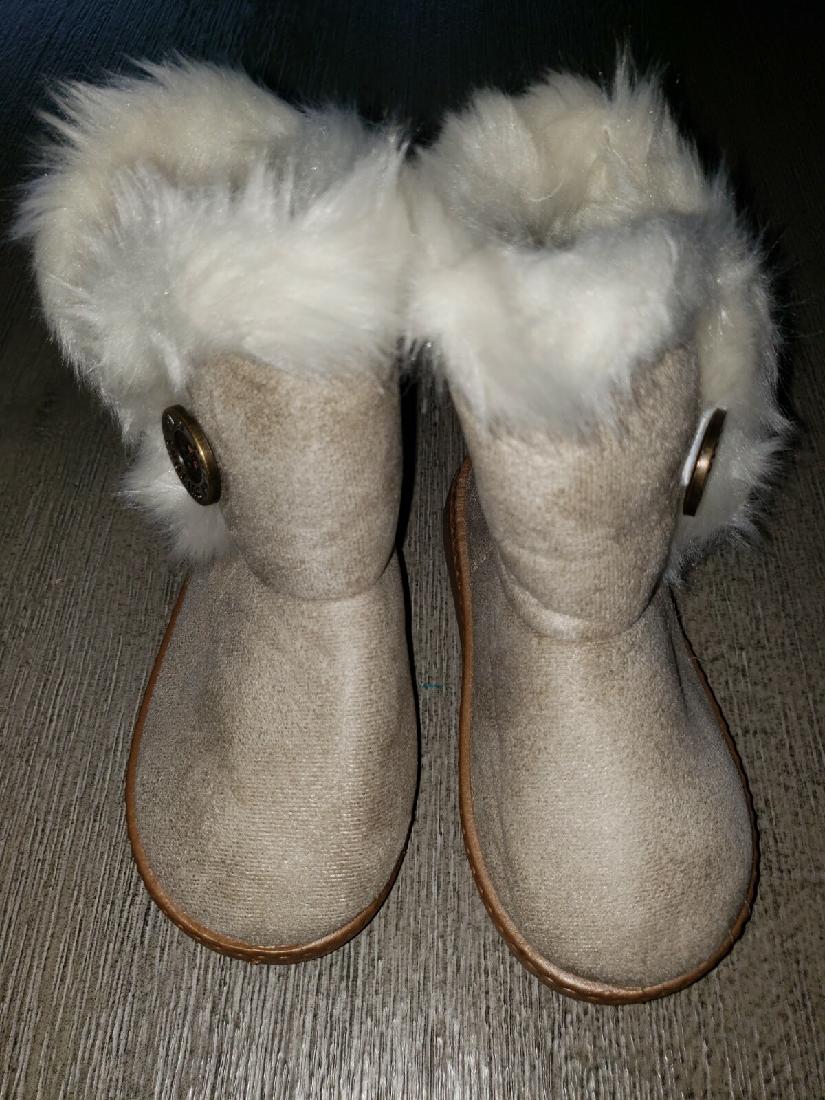 NEW TAN toddler girls size euro 26 USA 9.5 WINTER BOOTS faux fur trim button