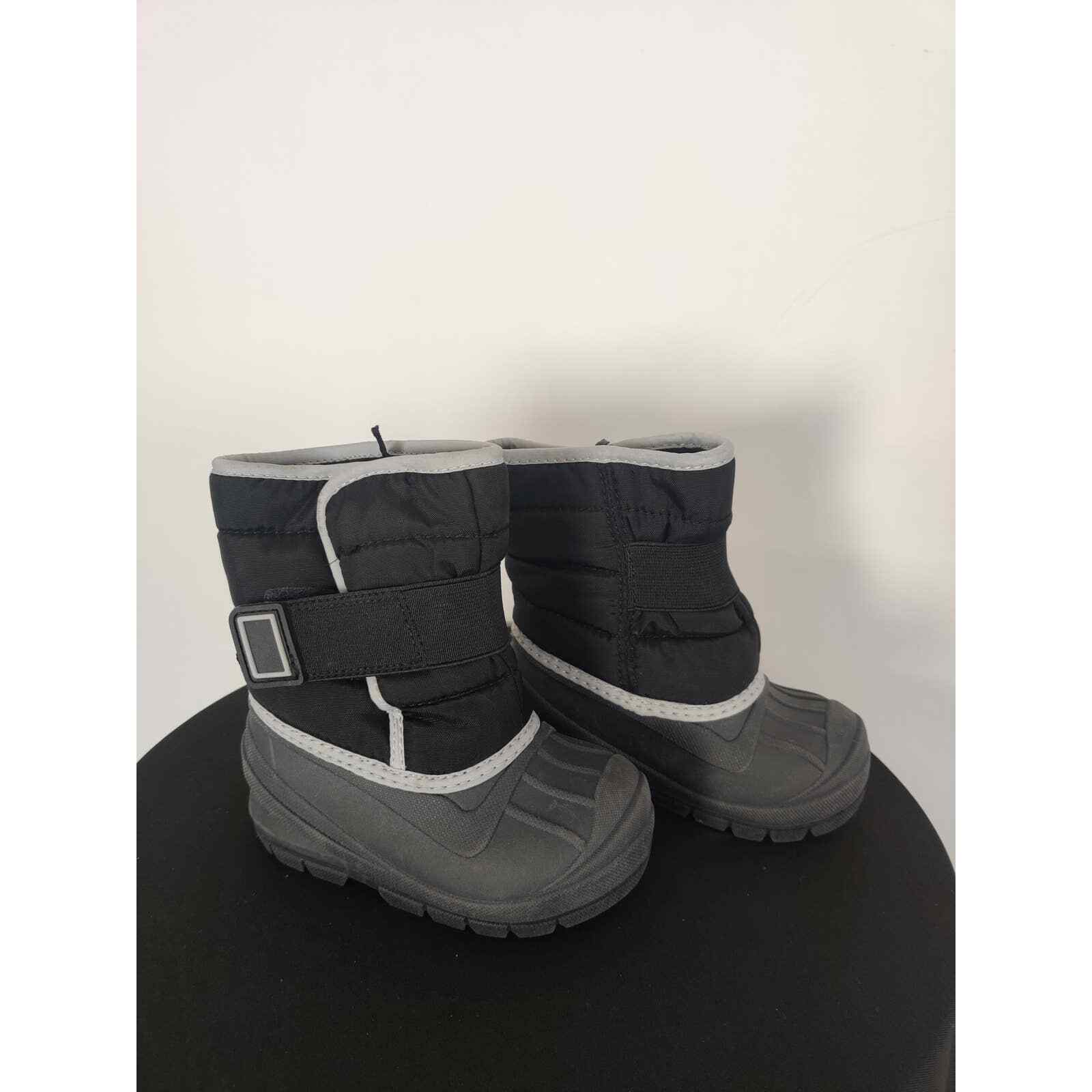(V) Cat & jack kids snow boots shoes thermalite waterproof sz 6