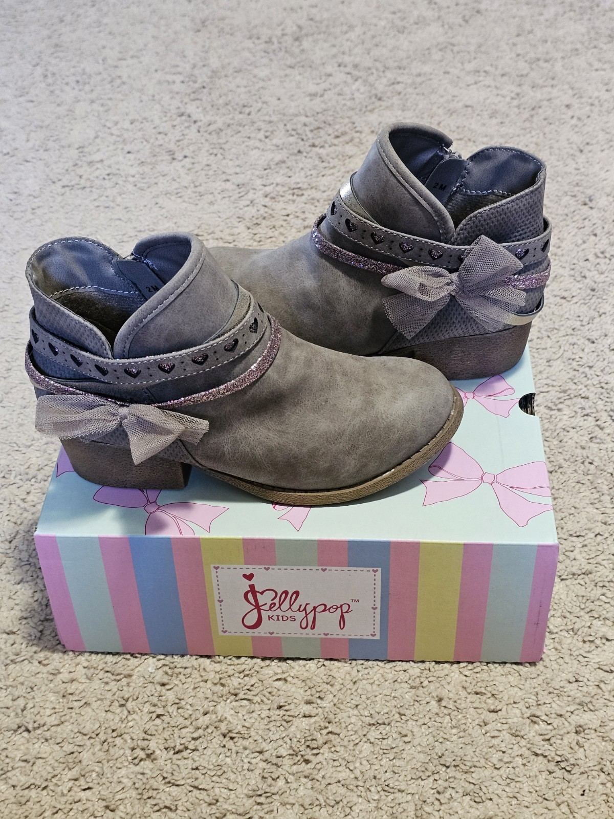 👢New! Jellypop Girls Boots Size 2M-Stone Distress color-Side Zip W/ Bow&Hearts